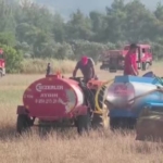 traktorunu-ve-su-tankerini-alan-yangina-kostu-29VIjFKk.jpg