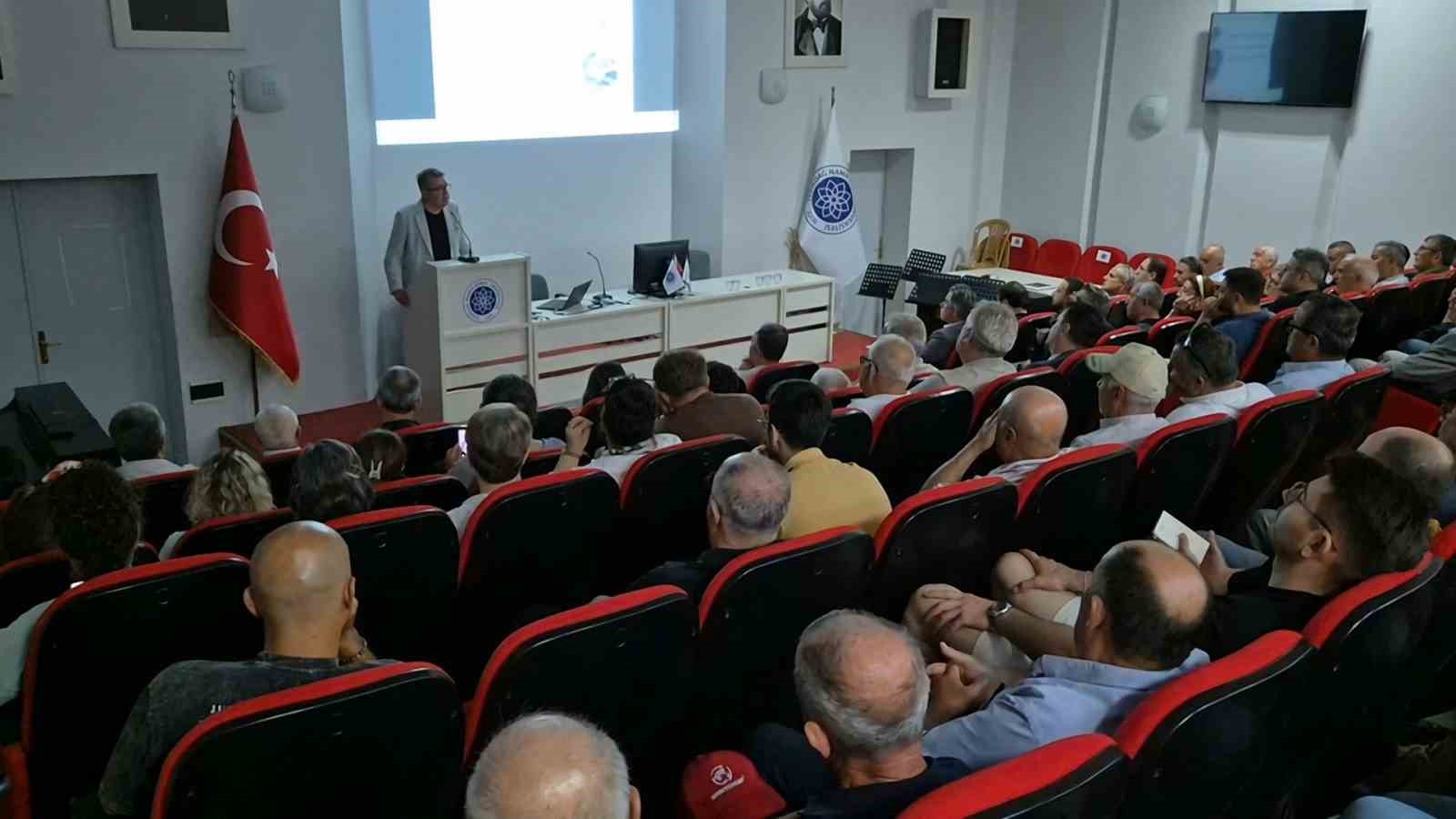 Trakya’da anıza ekim ve iklim değişikliği masaya yatırıldı 6 trakyada aniza ekim ve iklim degisikligi masaya yatirildi 2 tdNwQXP4