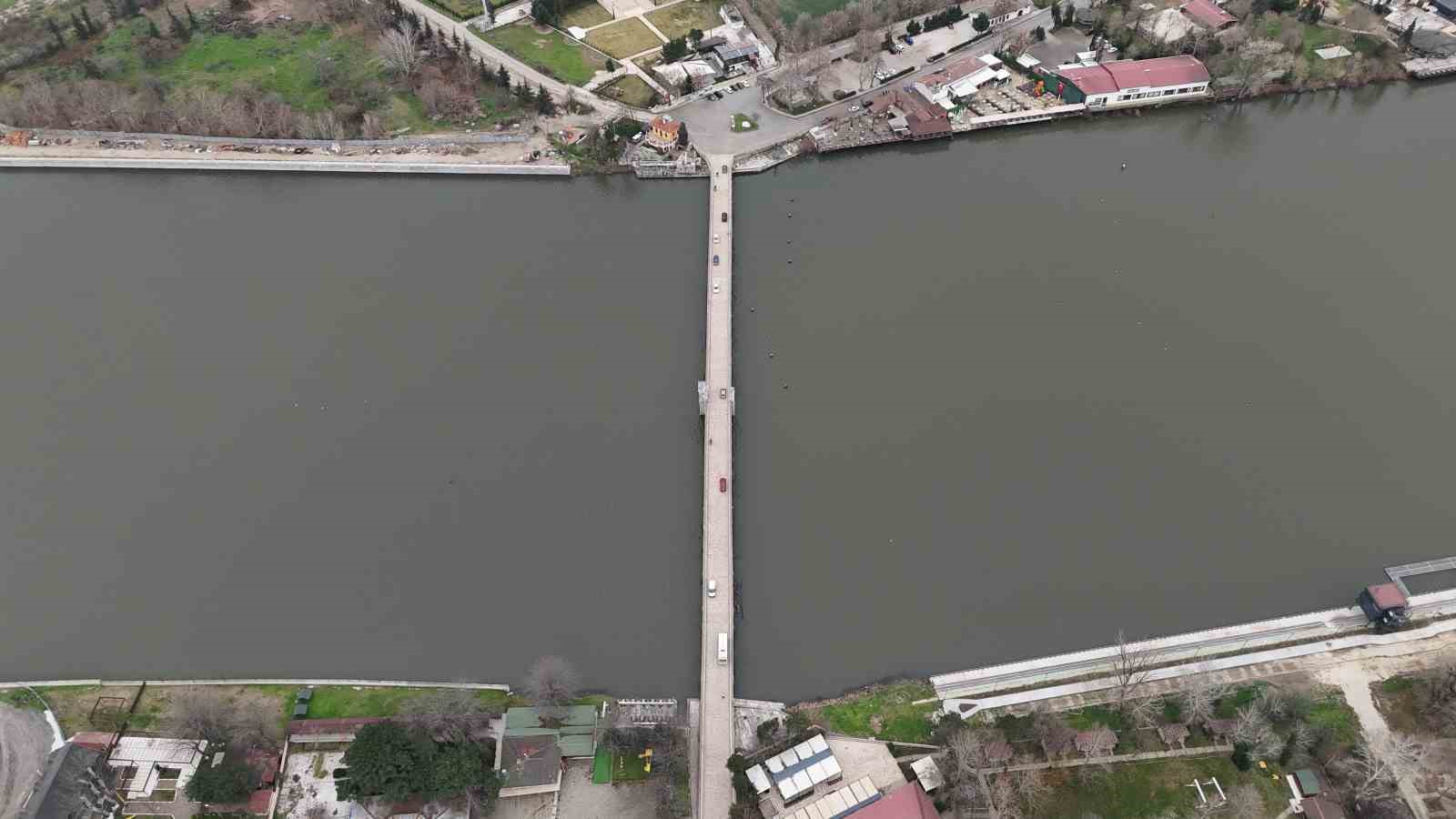 trakyada yagislar yuzde 50 azaldi nehir debileri dustu 7 vDVBGHRy