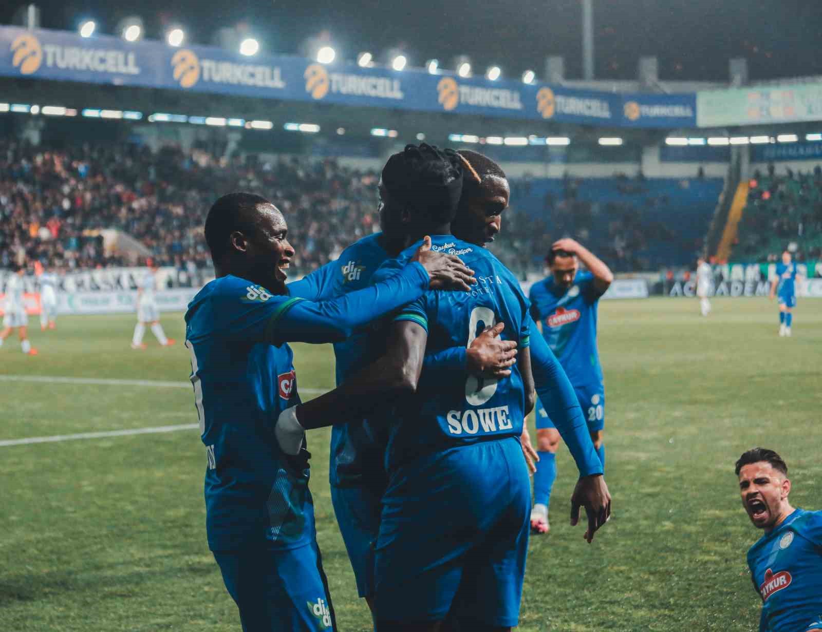 Tredyol Süper Lig: Çaykur Rizespor: 2 - Beşiktaş: 0 (İlk yarı) 5 tredyol super lig caykur rizespor 2 besiktas 0 ilk yari 1 Wiywegsa