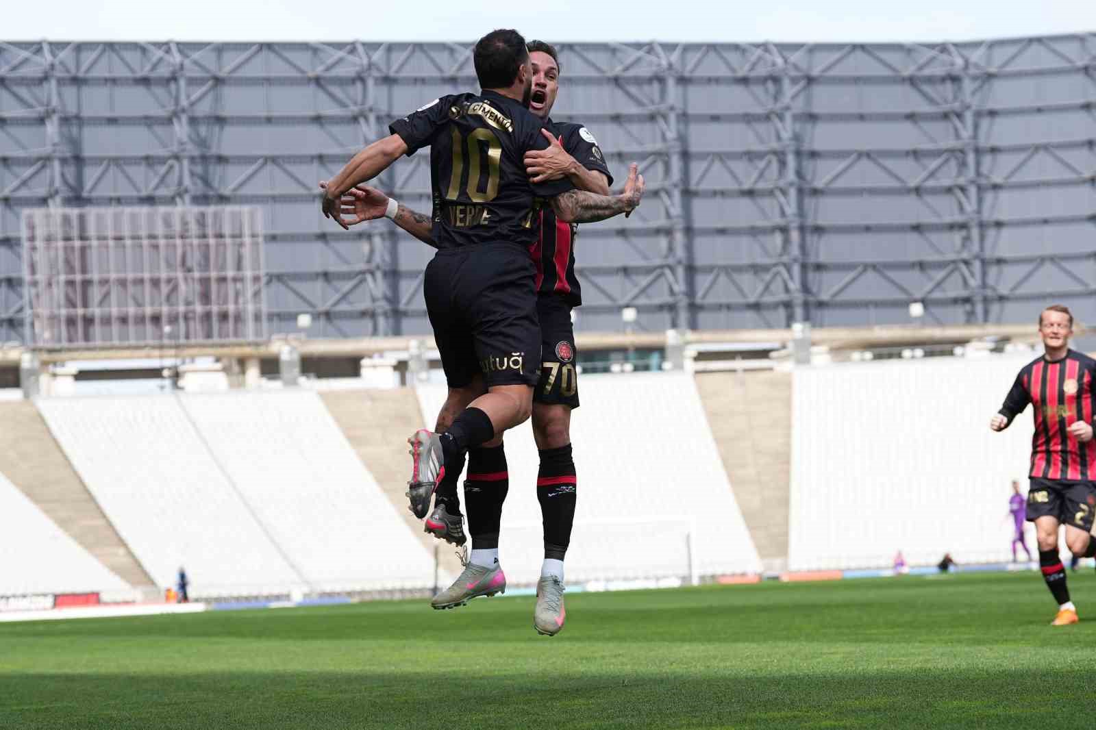 Trendyo Süper Lig: Fatih Karagümrük: 1 - Eyüpspor: 0 (Maç devam ediyor) 12 trendyo super lig fatih karagumruk 1 eyupspor 0 mac devam ediyor 8 1PiqGJVM
