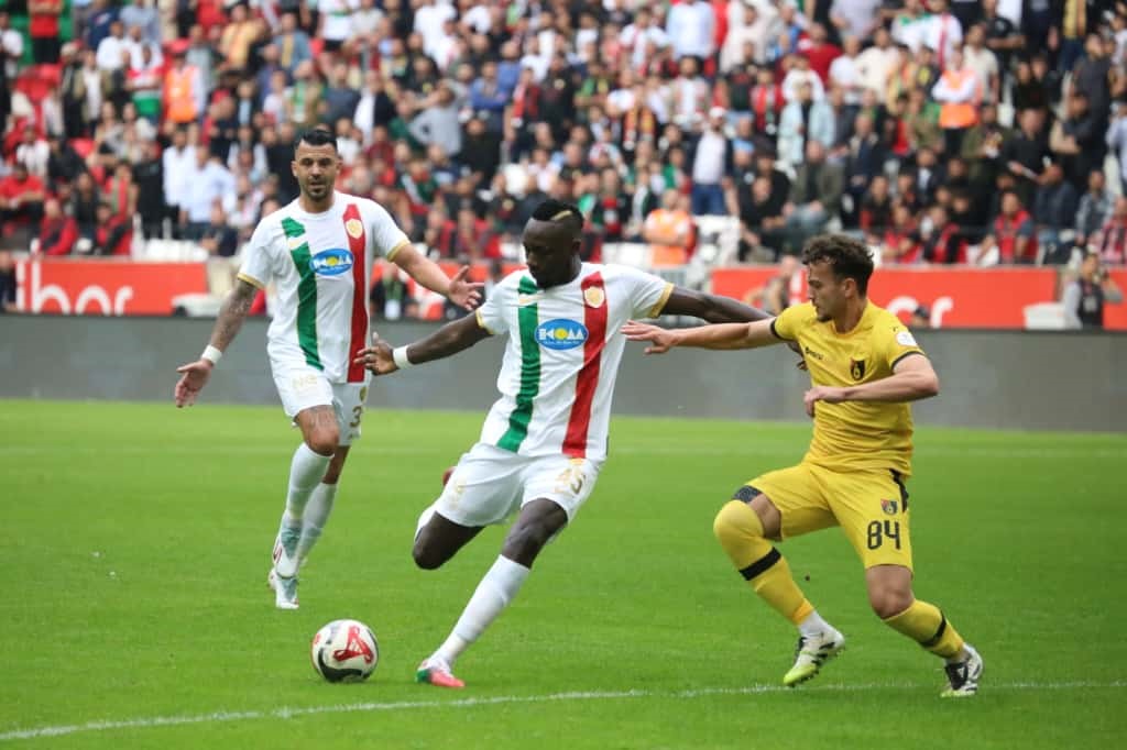trendyol 1 lig amed sportif faaliyetler 0 istanbulspor 0 2 WqG4SsZr