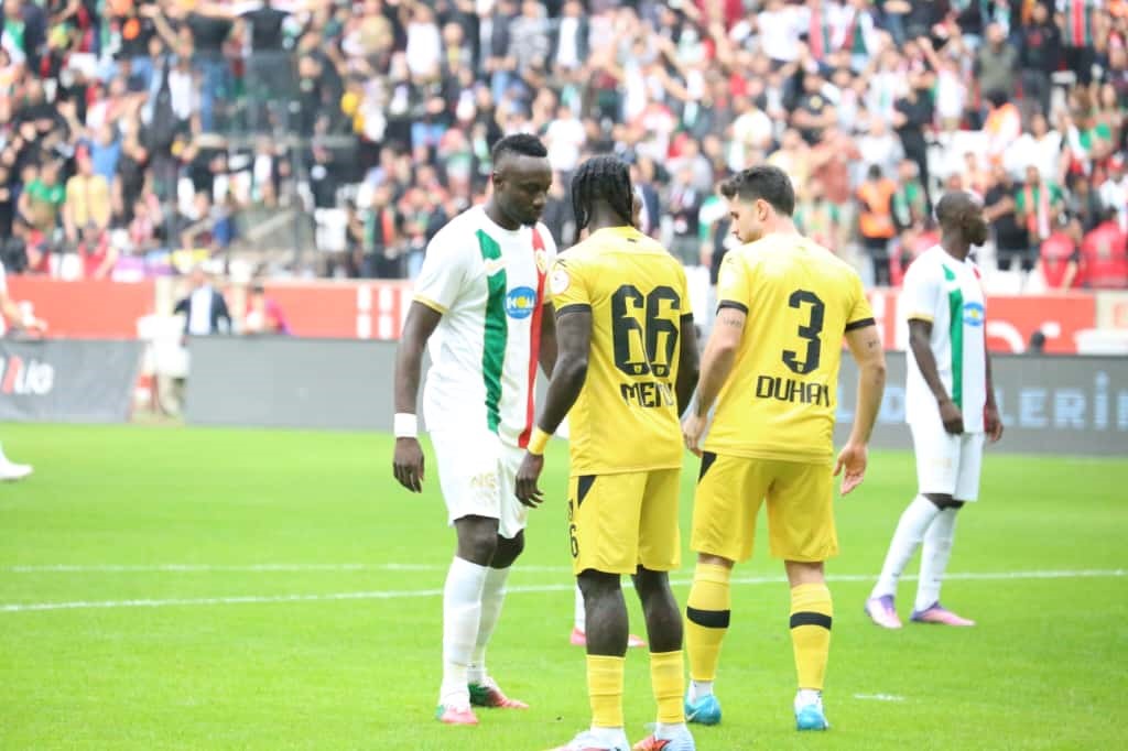 trendyol 1 lig amed sportif faaliyetler 0 istanbulspor 0 4 3ETFUak8