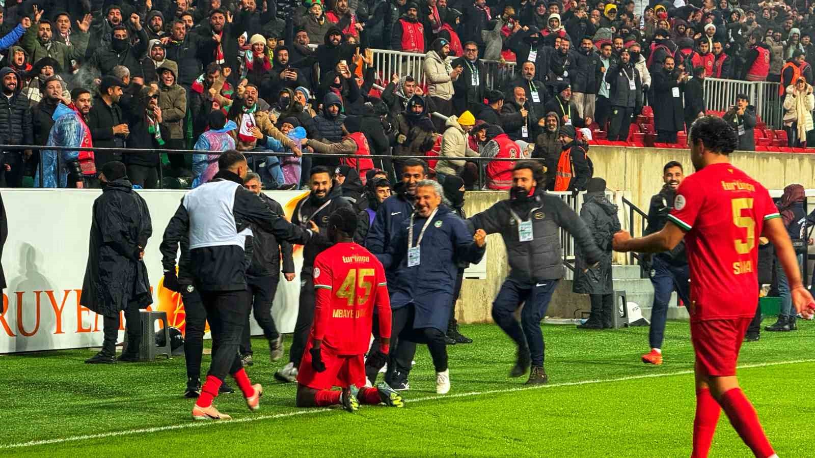 trendyol 1 lig amed sportif faaliyetler 1 corum fk 0 7 bUYh73D3