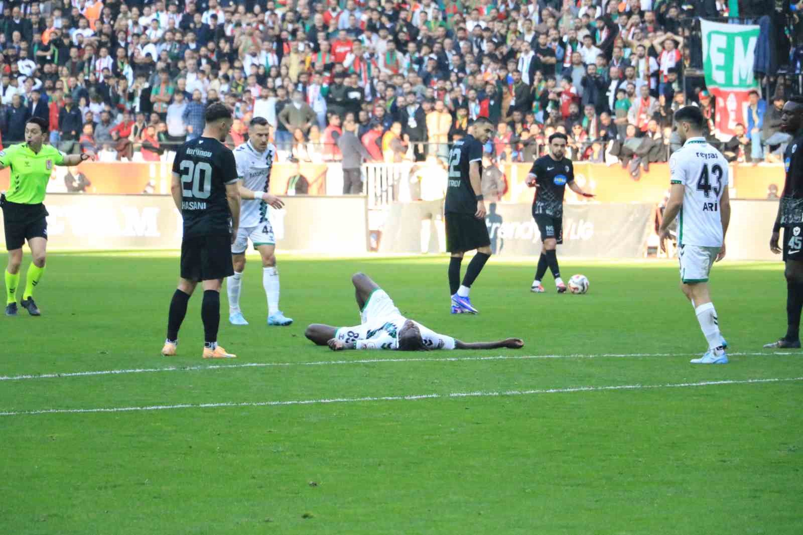 trendyol 1 lig amed sportif faaliyetler 1 sakaryaspor 1 16 QDQ4e34C