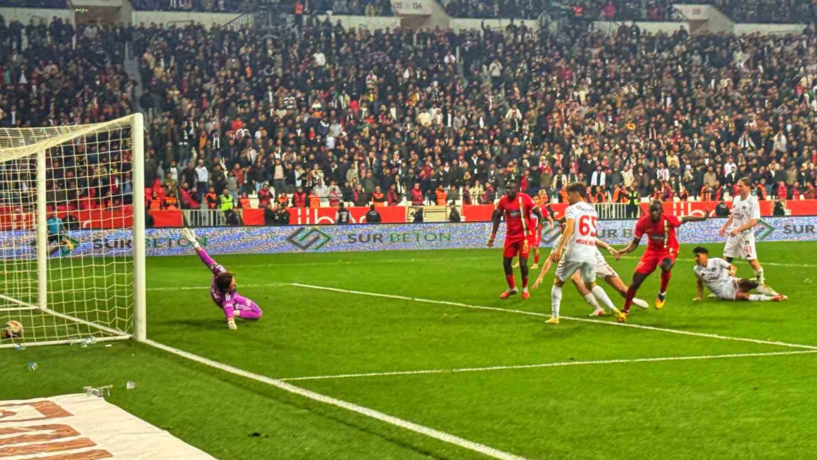 Trendyol 1. Lig: Amed Sportif Faaliyetler: 1 - Vanspor FK: 0 5 trendyol 1 lig amed sportif faaliyetler 1 vanspor fk 0 1 Uuun4aMe