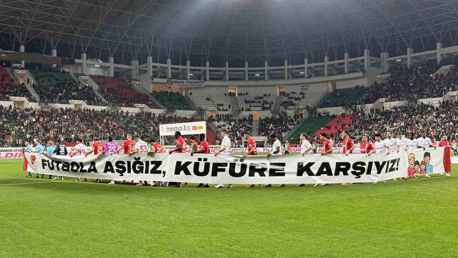 Trendyol 1. Lig: Amed Sportif Faaliyetler: 1 - Vanspor FK: 0 9 trendyol 1 lig amed sportif faaliyetler 1 vanspor fk 0 5 DHWWbz5H
