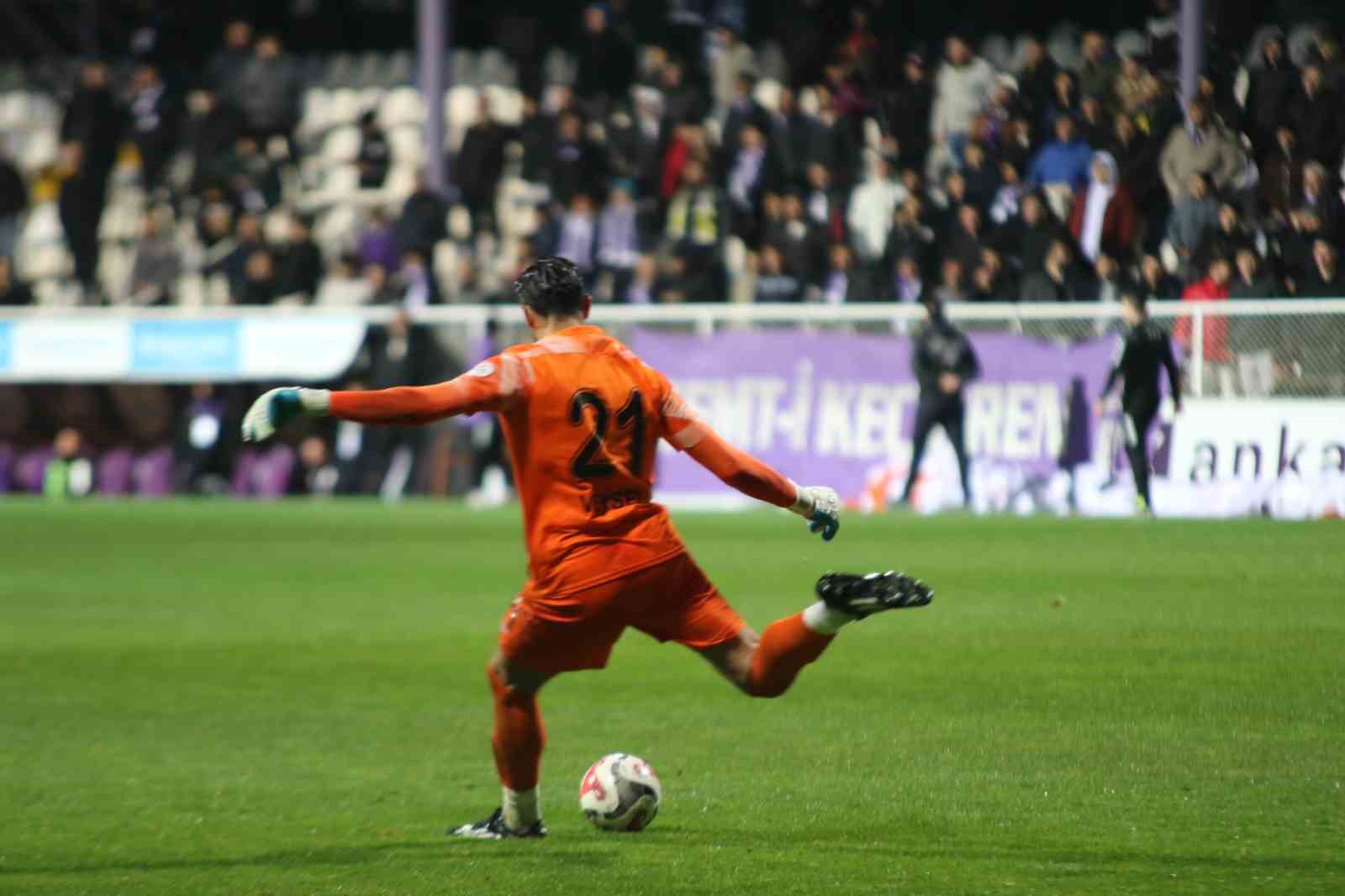 trendyol 1 lig ankara keciorengucu 0 serikspor 0 14 HlJcsTnN