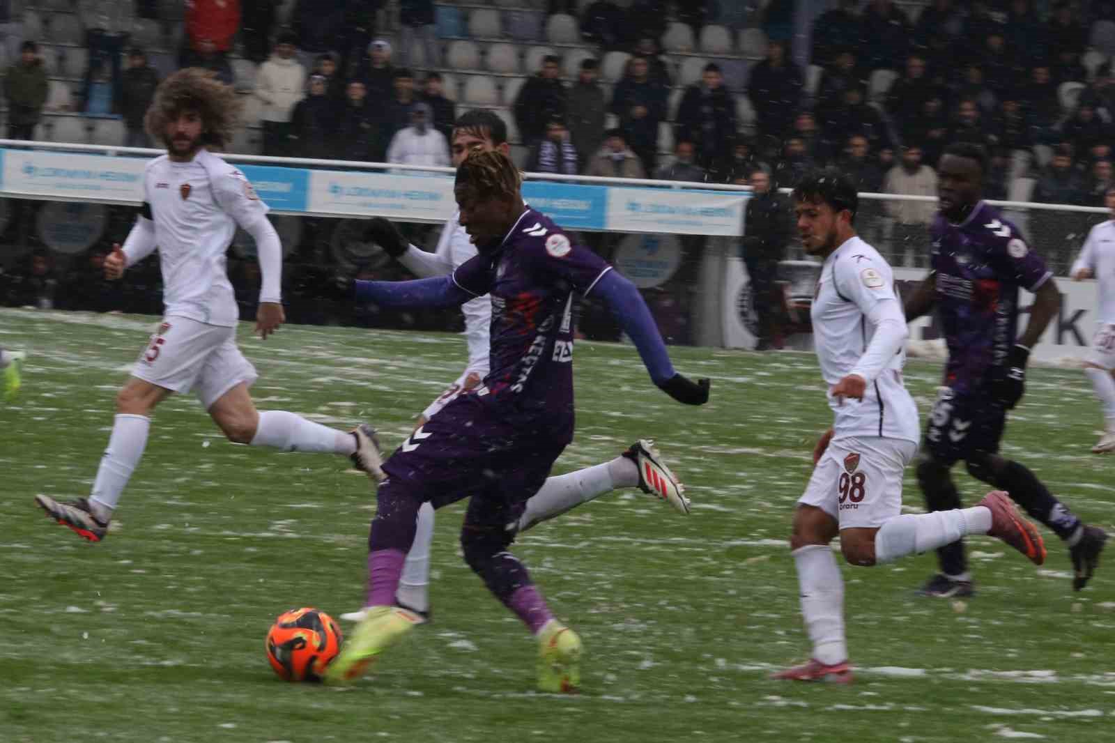 Trendyol 1. Lig: Ankara Keçiörengücü: 5 - Hatayspor: 0 22 trendyol 1 lig ankara keciorengucu 5 hatayspor 0 18 THGH2hKV
