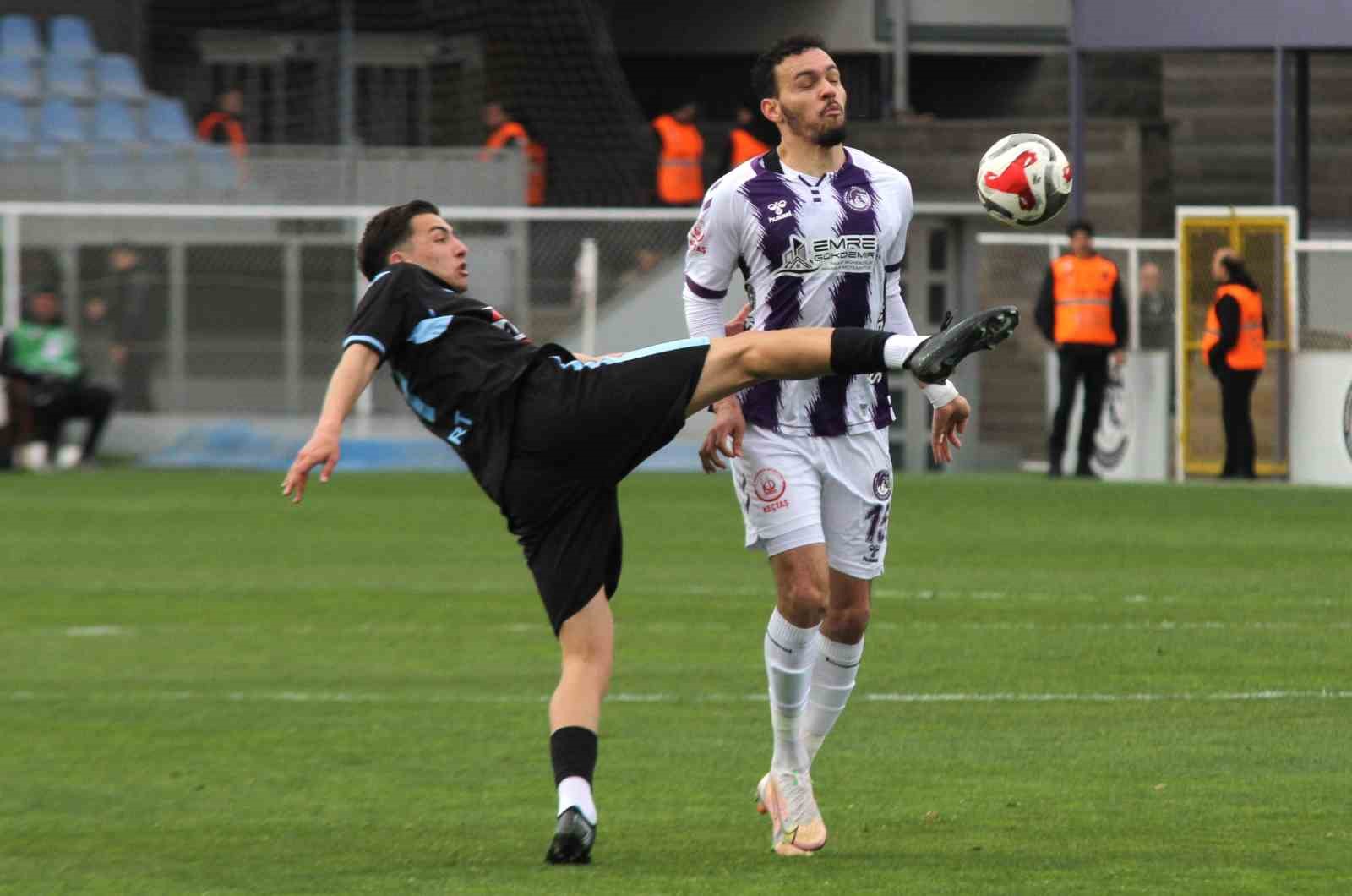 Trendyol 1. Lig: Ankara Keçiörengücü: 7 - Adana Demirspor: 0 4 trendyol 1 lig ankara keciorengucu 7 adana demirspor 0 0 87abh2Z1