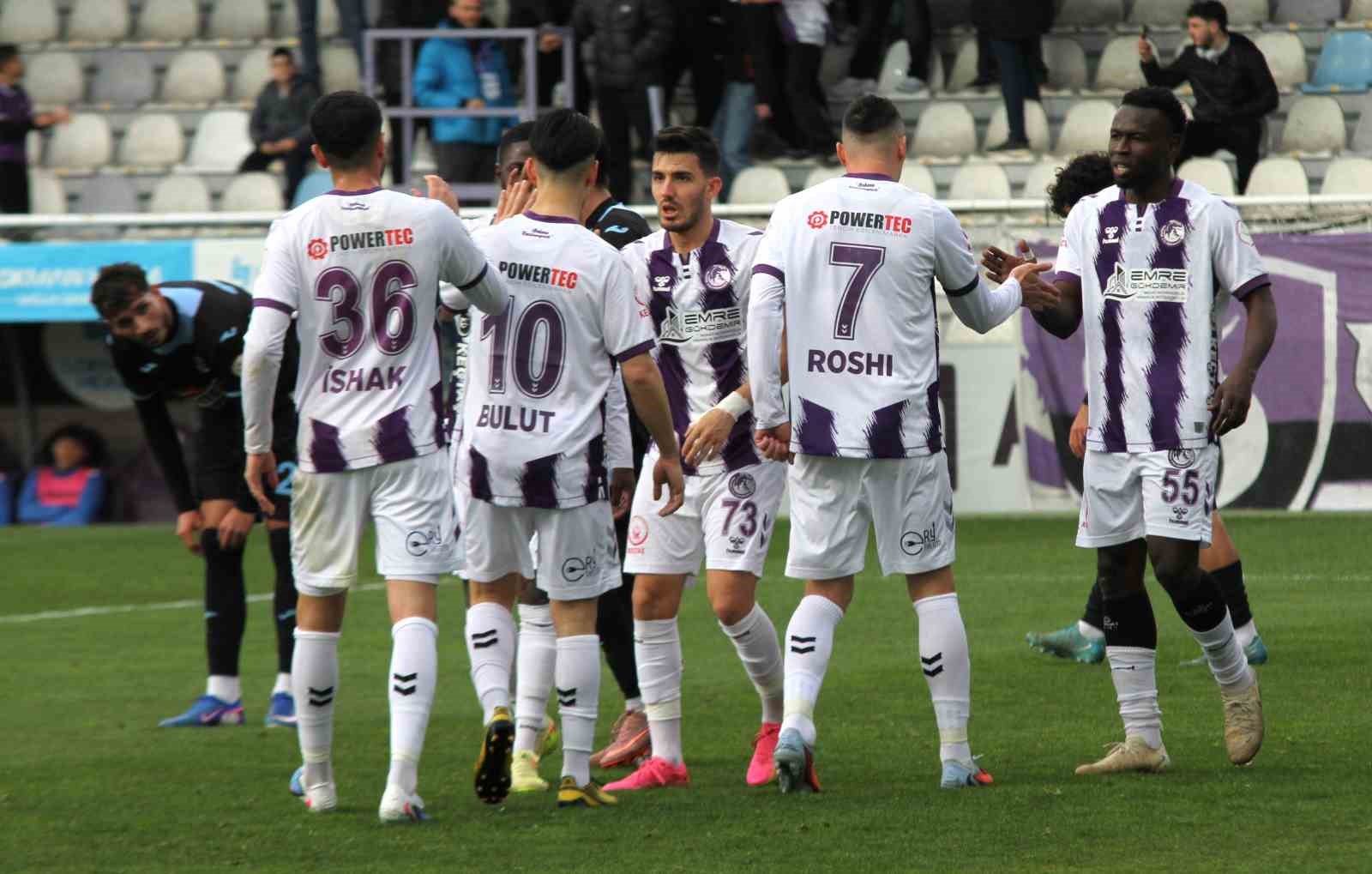 Trendyol 1. Lig: Ankara Keçiörengücü: 7 - Adana Demirspor: 0 8 trendyol 1 lig ankara keciorengucu 7 adana demirspor 0 4 ppZYD8YP