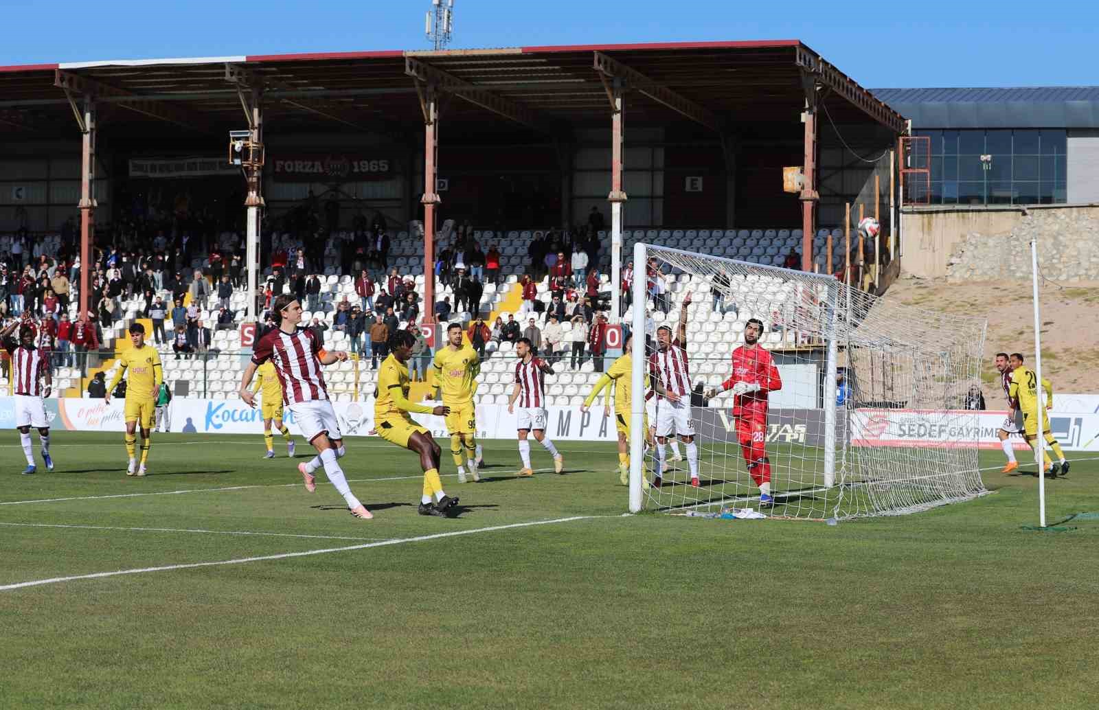 Trendyol 1. Lig Bandırmaspor: 1 - İstanbulspor:0 4 trendyol 1 lig bandirmaspor 1 istanbulspor0 0 Sb68eifv