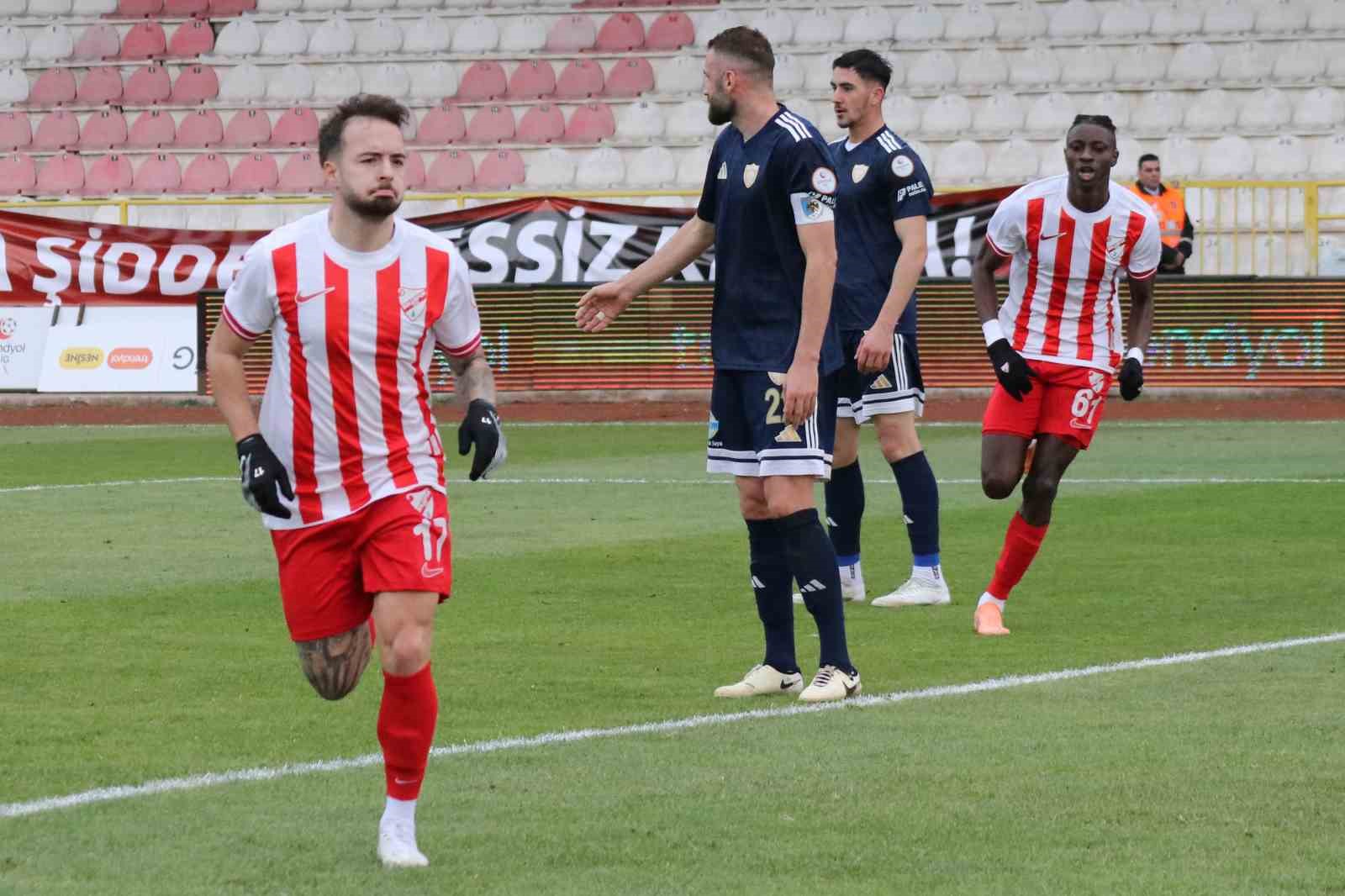 Trendyol 1. Lig: Boluspor: 2 - Erzurumspor: 0 16 trendyol 1 lig boluspor 2 erzurumspor 0 12 8Np7D5QX