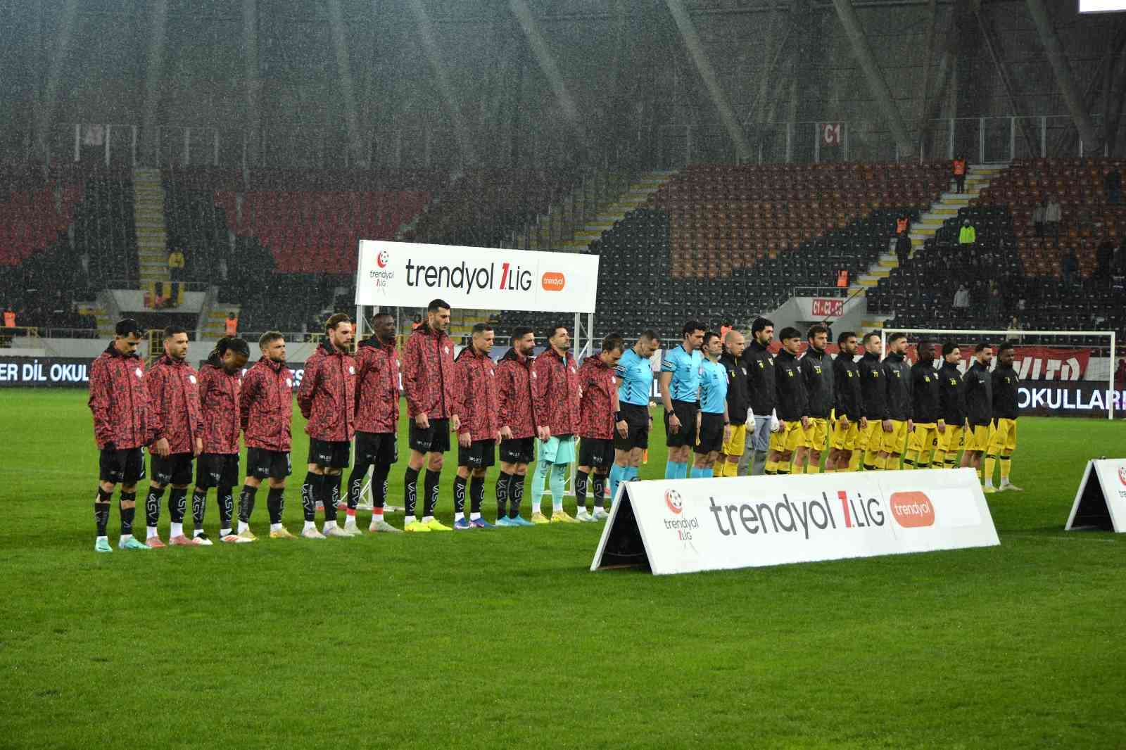 trendyol 1 lig corum fk 2 istanbulspor 3 3 YuRDschY