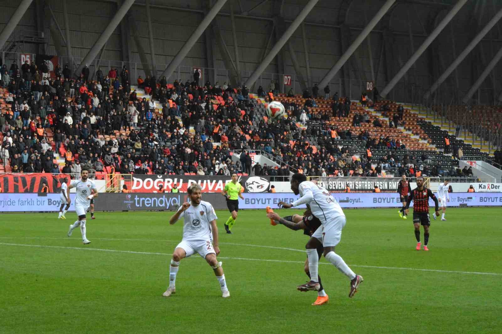 Trendyol 1. Lig: Çorum FK: 3 - Atakaş Hatayspor: 1 11 trendyol 1 lig corum fk 3 atakas hatayspor 1 7 nkWKa3ZW