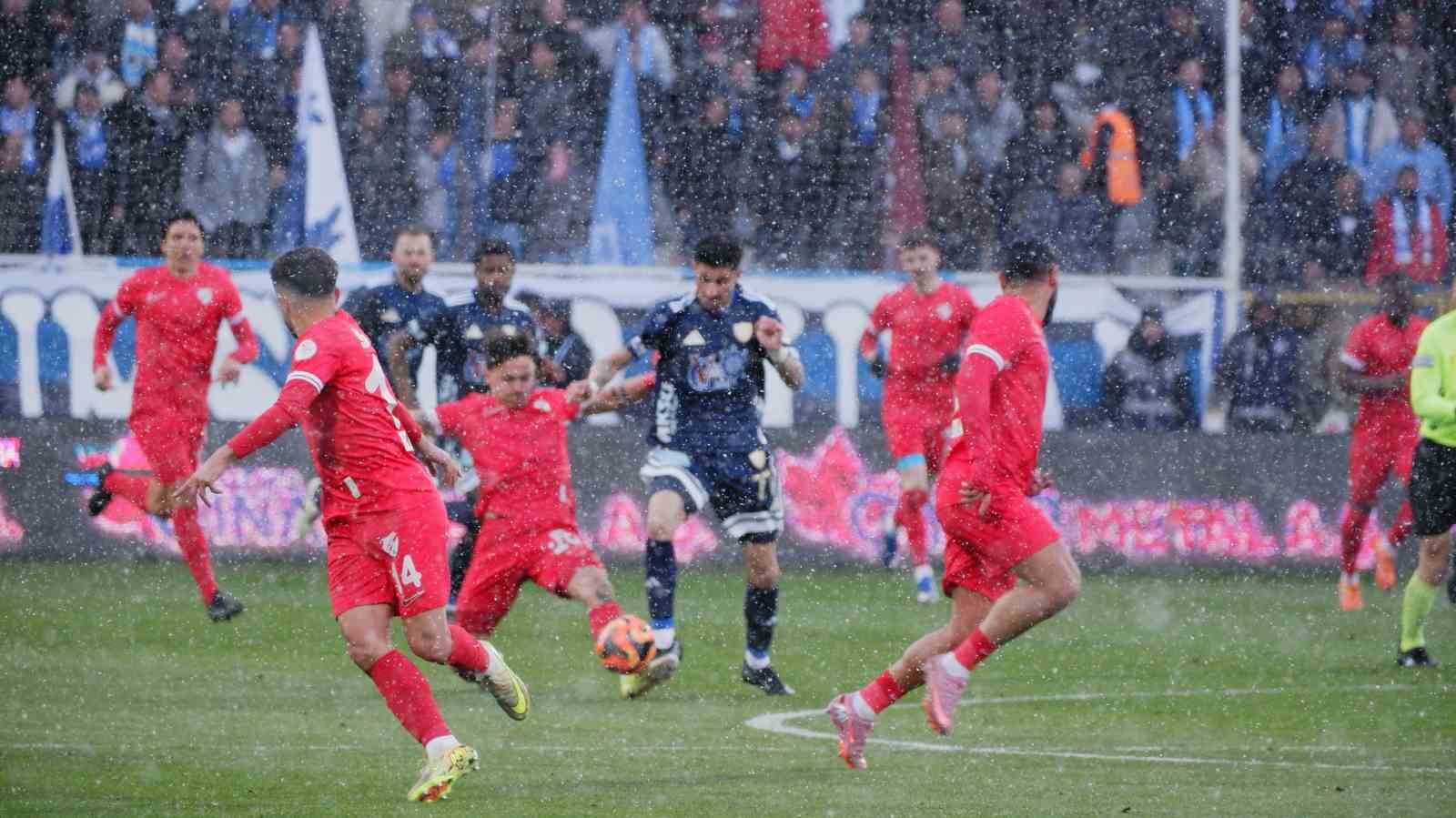 Trendyol 1. Lig: Erzurumspor FK: 2 - Boluspor: 0 9 trendyol 1 lig erzurumspor fk 2 boluspor 0 5 BCsUZNQ2