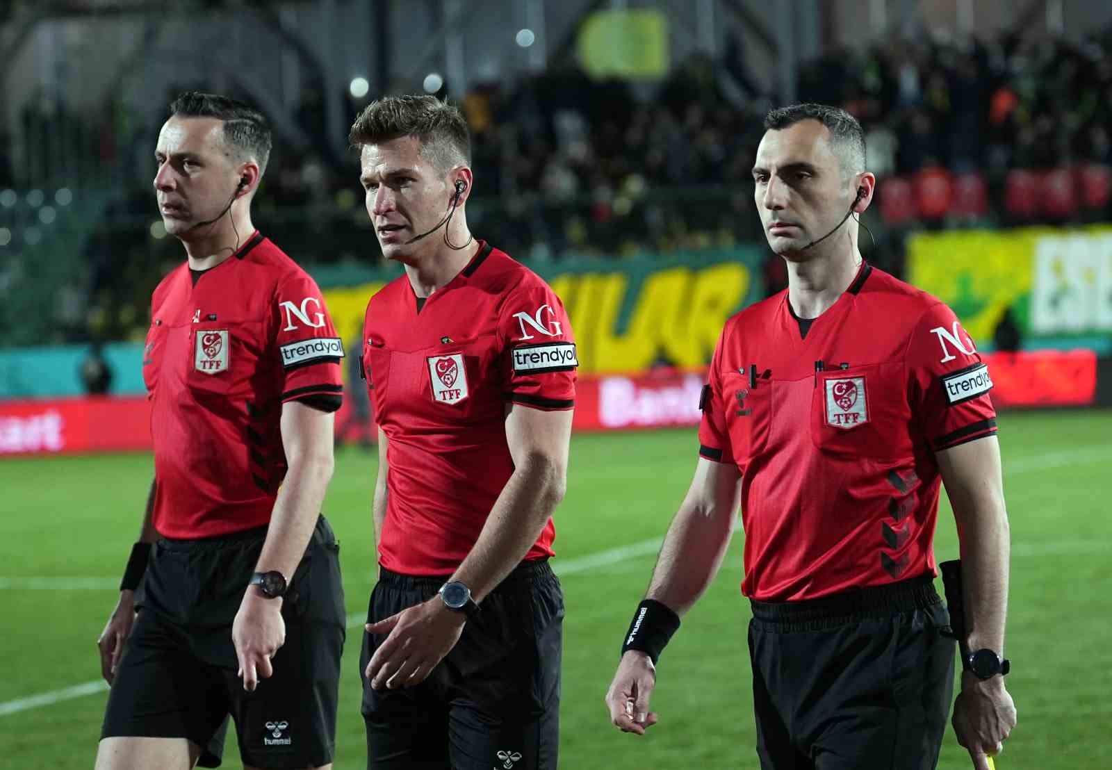 Trendyol 1. Lig: Esenler Erokspor: 1 - Amed Sportif Faaliyetler: 1 41 trendyol 1 lig esenler erokspor 1 amed sportif faaliyetler 1 37 g22QJ1KU