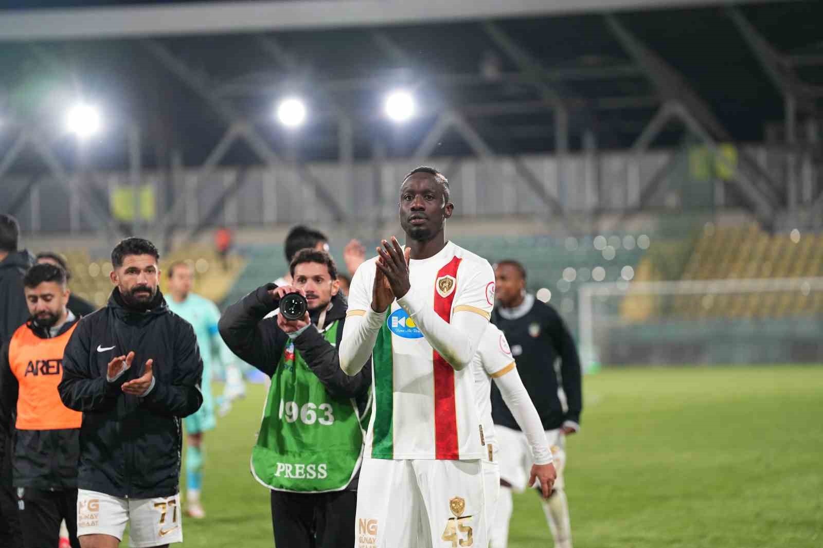 Trendyol 1. Lig: Esenler Erokspor: 1 - Amed Sportif Faaliyetler: 1 49 trendyol 1 lig esenler erokspor 1 amed sportif faaliyetler 1 45 ZeEXi3wH