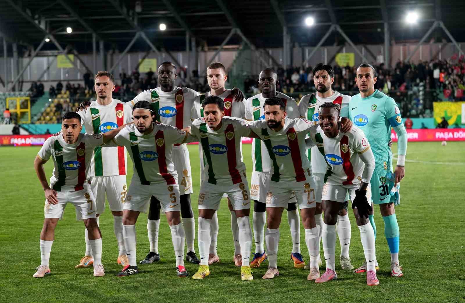 Trendyol 1. Lig: Esenler Erokspor: 1 - Amed Sportif Faaliyetler: 1 11 trendyol 1 lig esenler erokspor 1 amed sportif faaliyetler 1 7