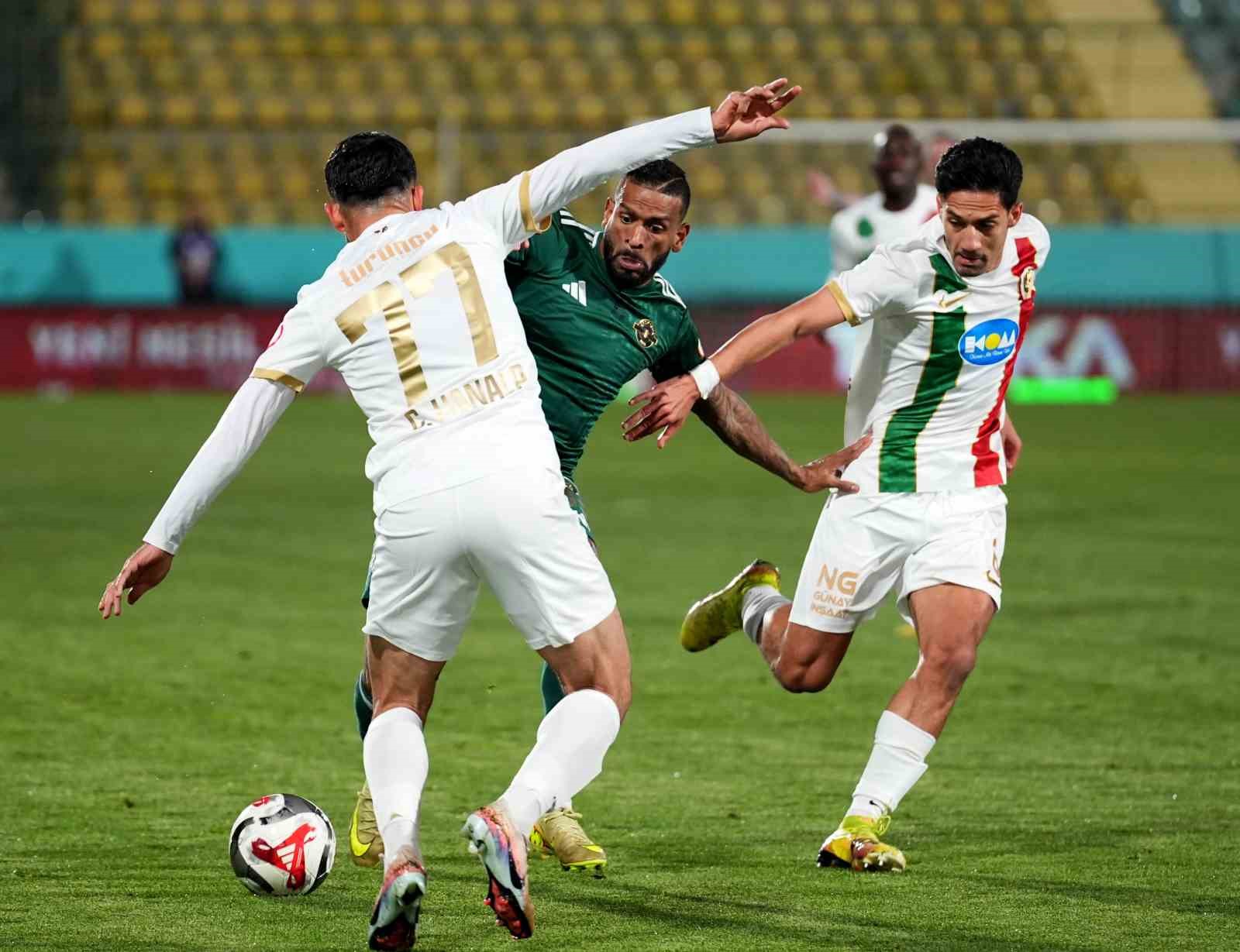 Trendyol 1. Lig: Esenler Erokspor: 1 - Amed Sportif Faaliyetler: 1 13 trendyol 1 lig esenler erokspor 1 amed sportif faaliyetler 1 9 piHcfsP6