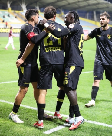 trendyol-1-lig-istanbulspor-1-bandirmaspor-1-hCjWtmSL.jpg