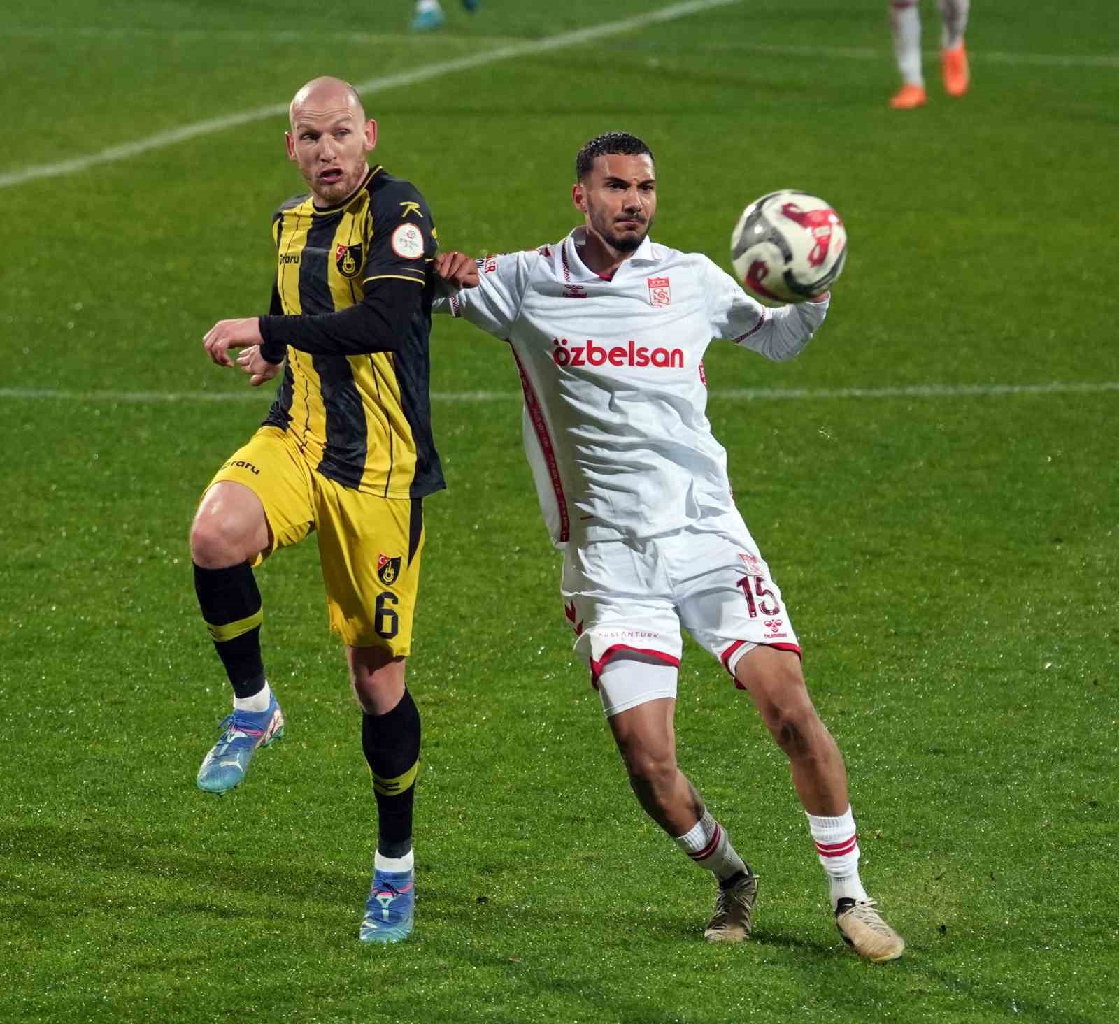 Trendyol 1. Lig: İstanbulspor: 2 - Özbelsan Sivasspor: 1 16 trendyol 1 lig istanbulspor 2 ozbelsan sivasspor 1 12 jtf2pG5T