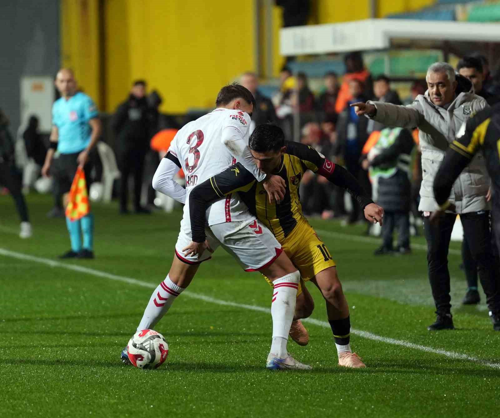 Trendyol 1. Lig: İstanbulspor: 2 - Özbelsan Sivasspor: 1 22 trendyol 1 lig istanbulspor 2 ozbelsan sivasspor 1 18 HRyCqnNN
