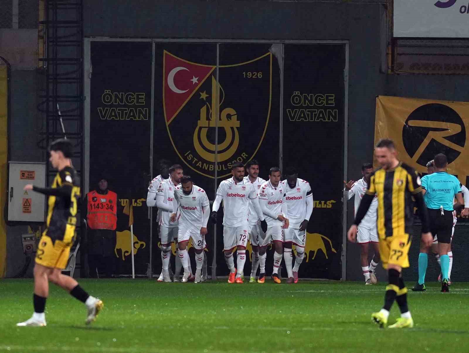 Trendyol 1. Lig: İstanbulspor: 2 - Özbelsan Sivasspor: 1 26 trendyol 1 lig istanbulspor 2 ozbelsan sivasspor 1 22 TBhRqmZp