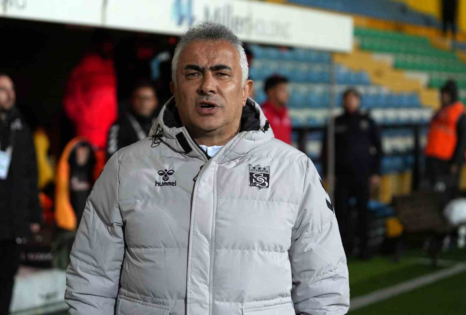 Trendyol 1. Lig: İstanbulspor: 2 - Özbelsan Sivasspor: 1 32 trendyol 1 lig istanbulspor 2 ozbelsan sivasspor 1 28 ueVqqMp1