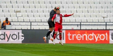 trendyol-1-lig-manisa-fk-0-sivasspor-1-Kjv6zqMi.jpg