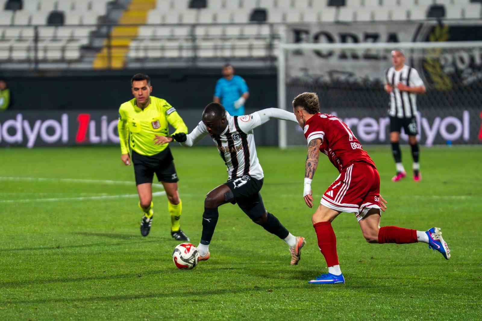 Trendyol 1. Lig: Manisa FK: 1 - Ümraniyespor: 0 18 trendyol 1 lig manisa fk 1 umraniyespor 0 14 WRrGhTly