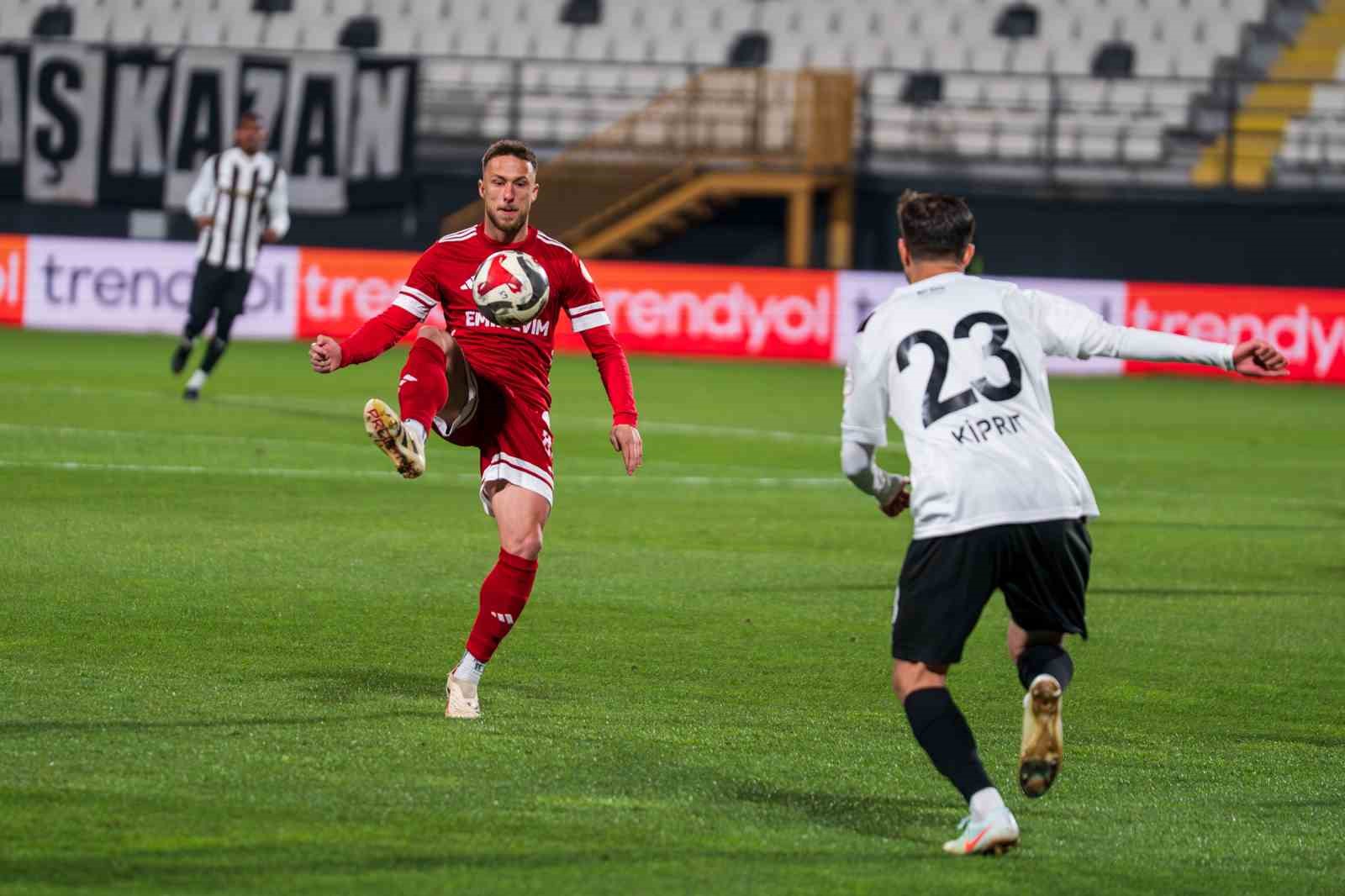 Trendyol 1. Lig: Manisa FK: 1 - Ümraniyespor: 0 7 trendyol 1 lig manisa fk 1 umraniyespor 0 3 l4bgp1Ka