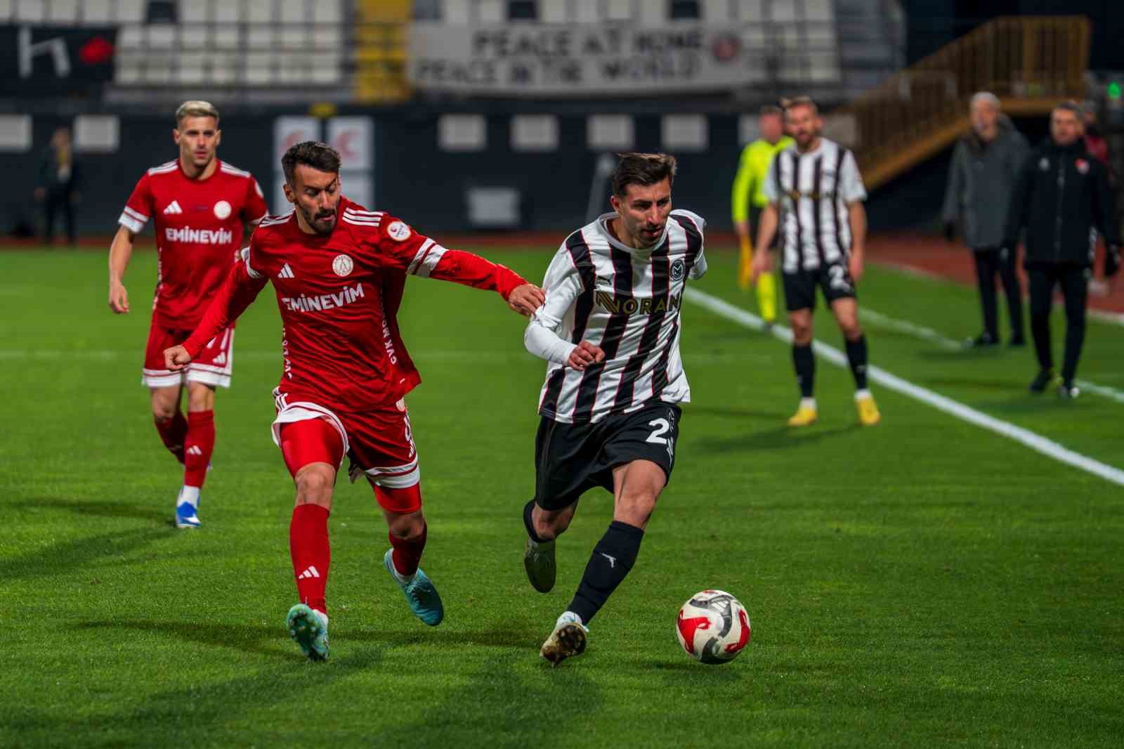 Trendyol 1. Lig: Manisa FK: 1 - Ümraniyespor: 0 9 trendyol 1 lig manisa fk 1 umraniyespor 0 5 s3mqGeW3