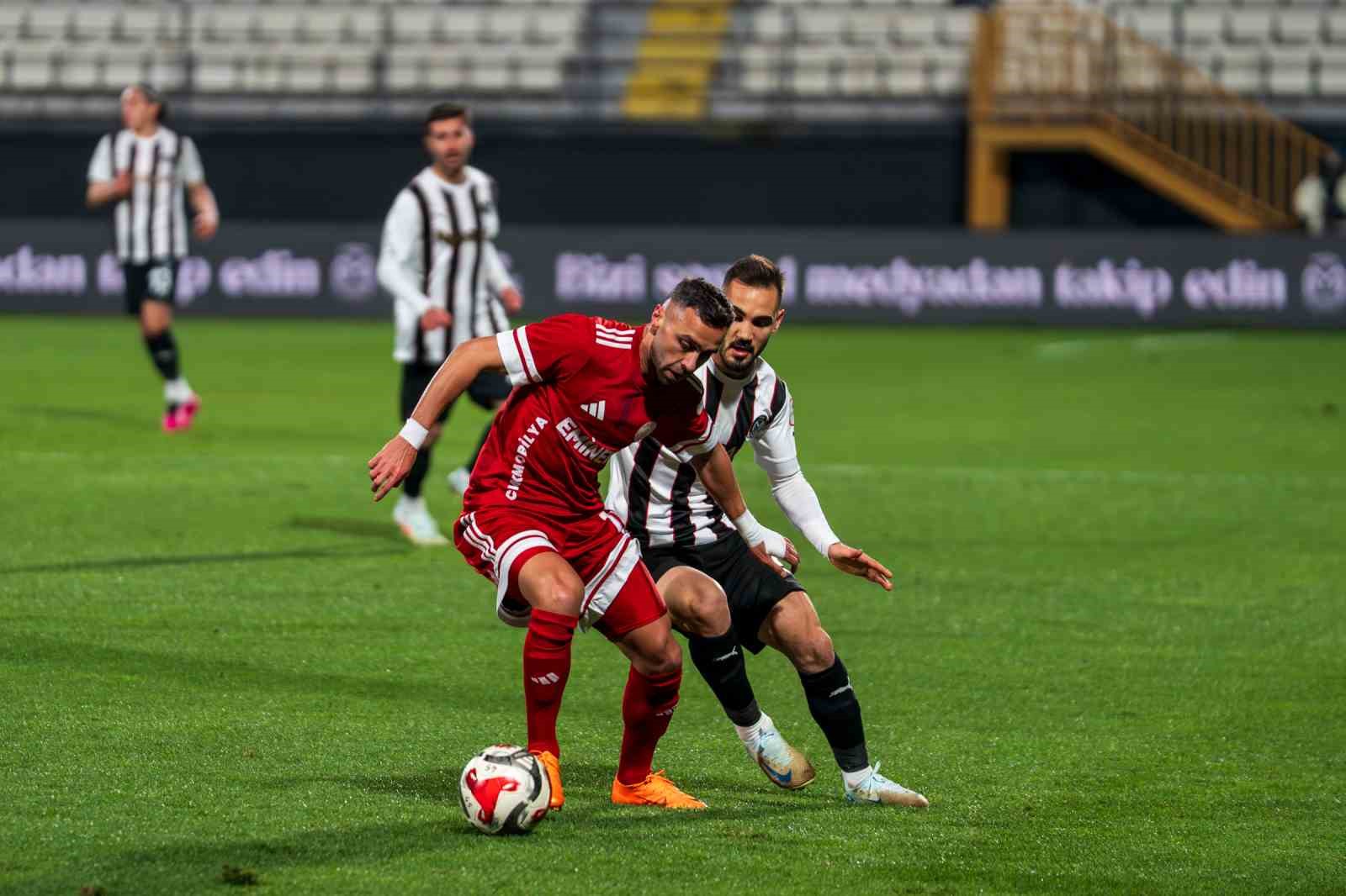 Trendyol 1. Lig: Manisa FK: 1 - Ümraniyespor: 0 12 trendyol 1 lig manisa fk 1 umraniyespor 0 8 PZmHNcv7