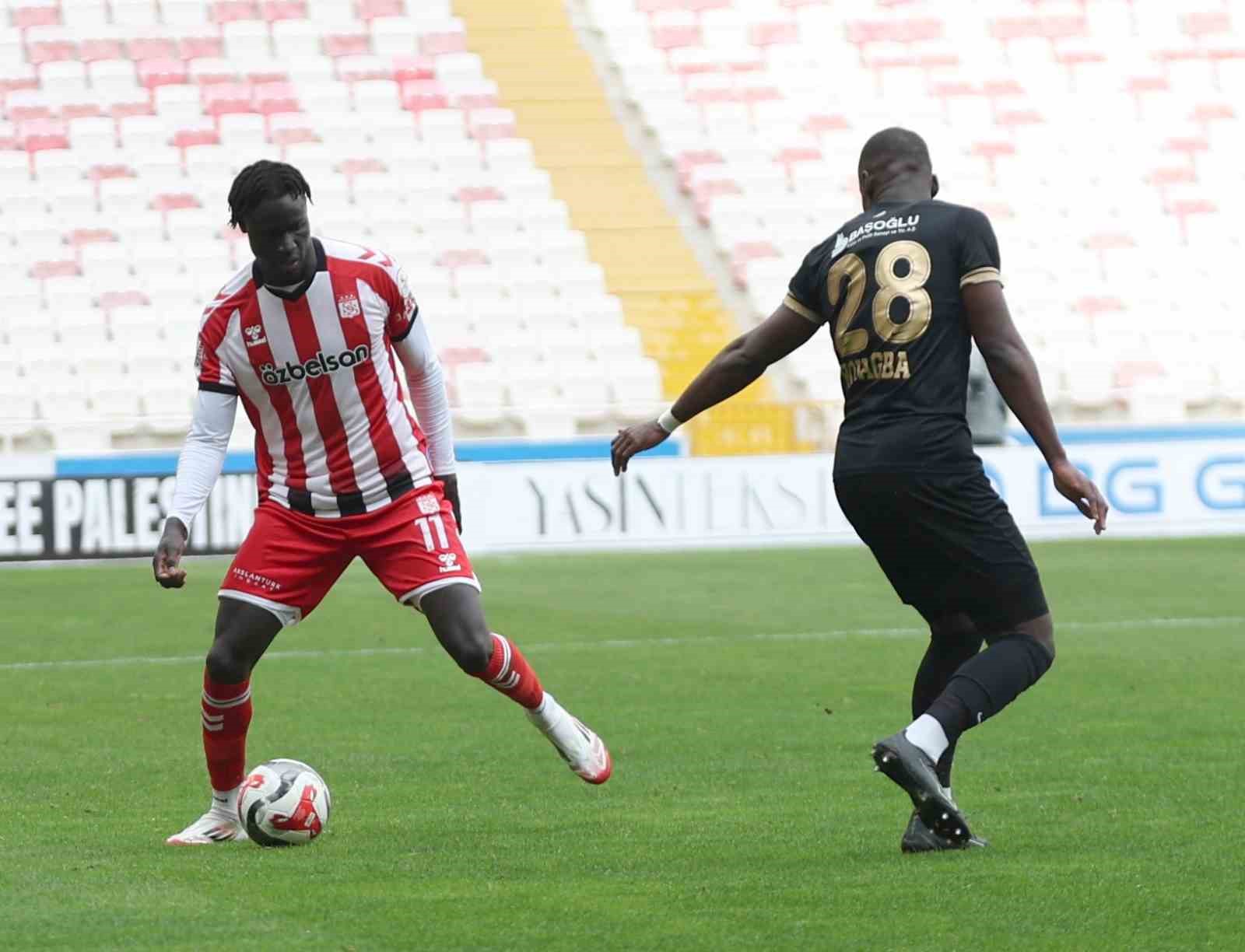 Trendyol 1. Lig: Özbelsan Sivasspor: 1 - Boluspor: 0 18 trendyol 1 lig ozbelsan sivasspor 1 boluspor 0 14 ru3NWaj3