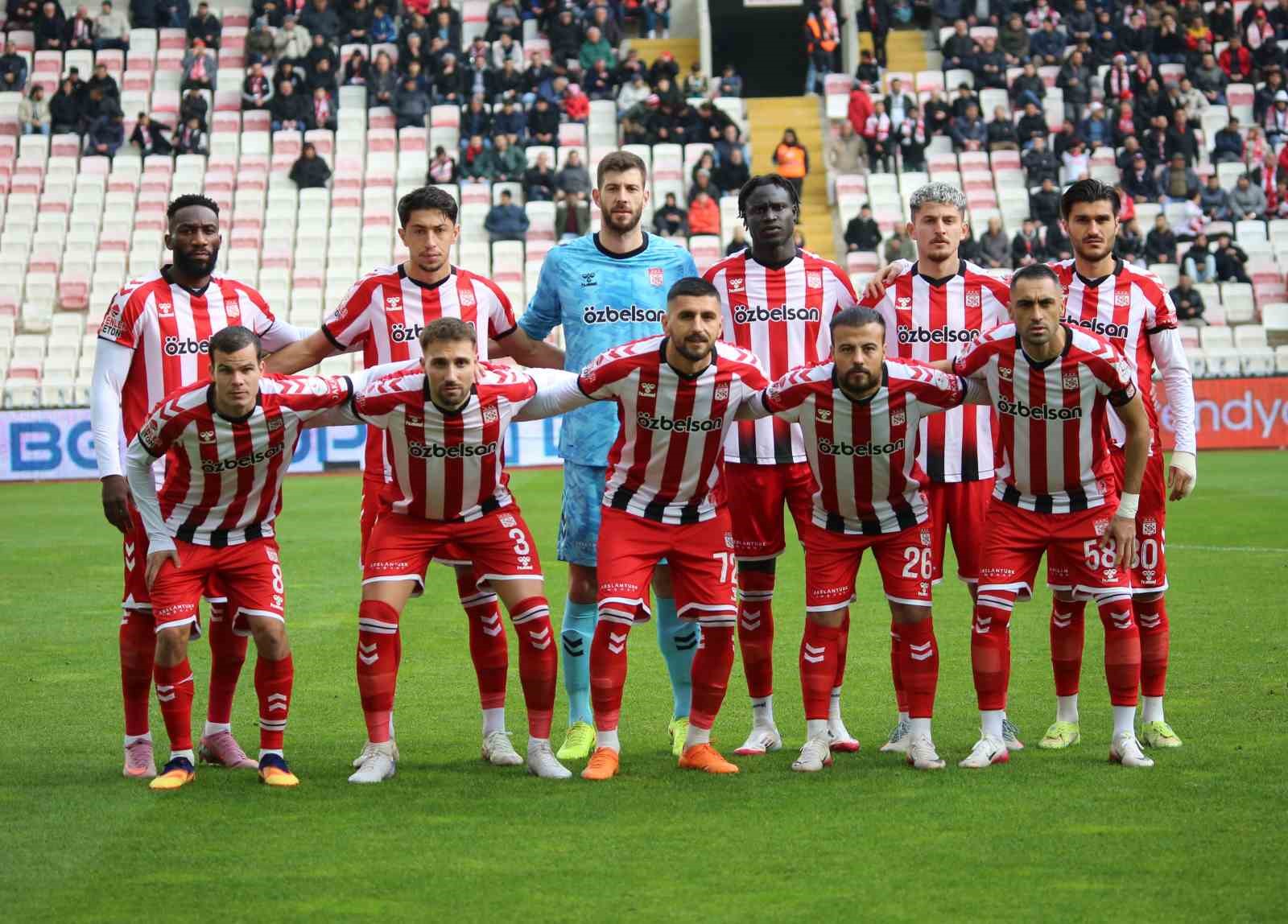 Trendyol 1. Lig: Özbelsan Sivasspor: 1 - Boluspor: 0 8 trendyol 1 lig ozbelsan sivasspor 1 boluspor 0 4 uEhBi8NG