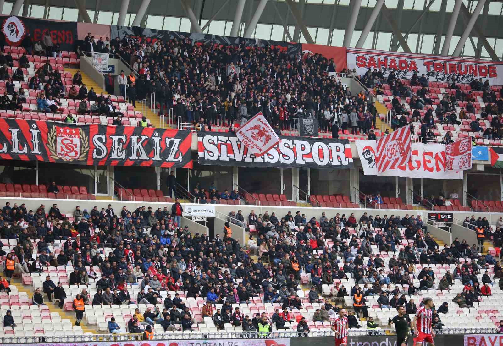 Trendyol 1. Lig: Özbelsan Sivasspor: 1 - Boluspor: 0 12 trendyol 1 lig ozbelsan sivasspor 1 boluspor 0 8 YQEQi7PH