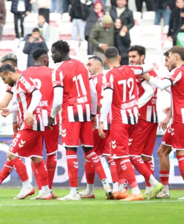 trendyol-1-lig-ozbelsan-sivasspor-1-boluspor-0-R3hsiQxF.jpg