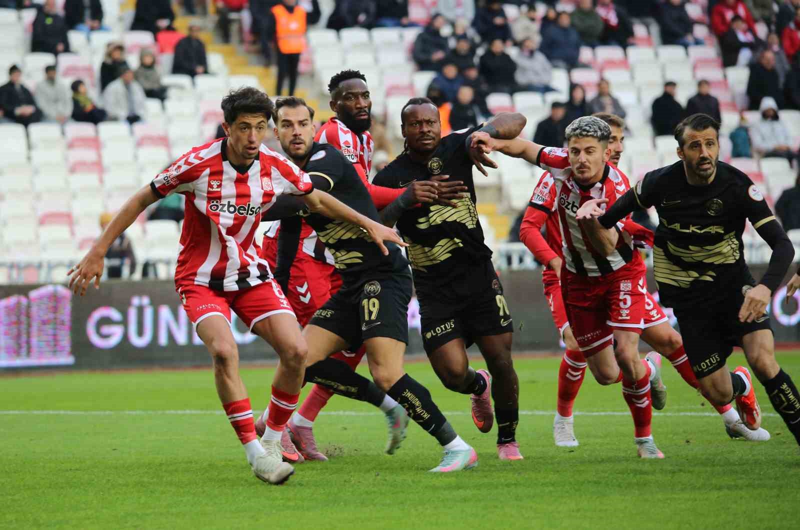 Trendyol 1. Lig: Özbelsan Sivasspor: 1 - Çorum FK: 1 16 trendyol 1 lig ozbelsan sivasspor 1 corum fk 1 12 advtJDDB