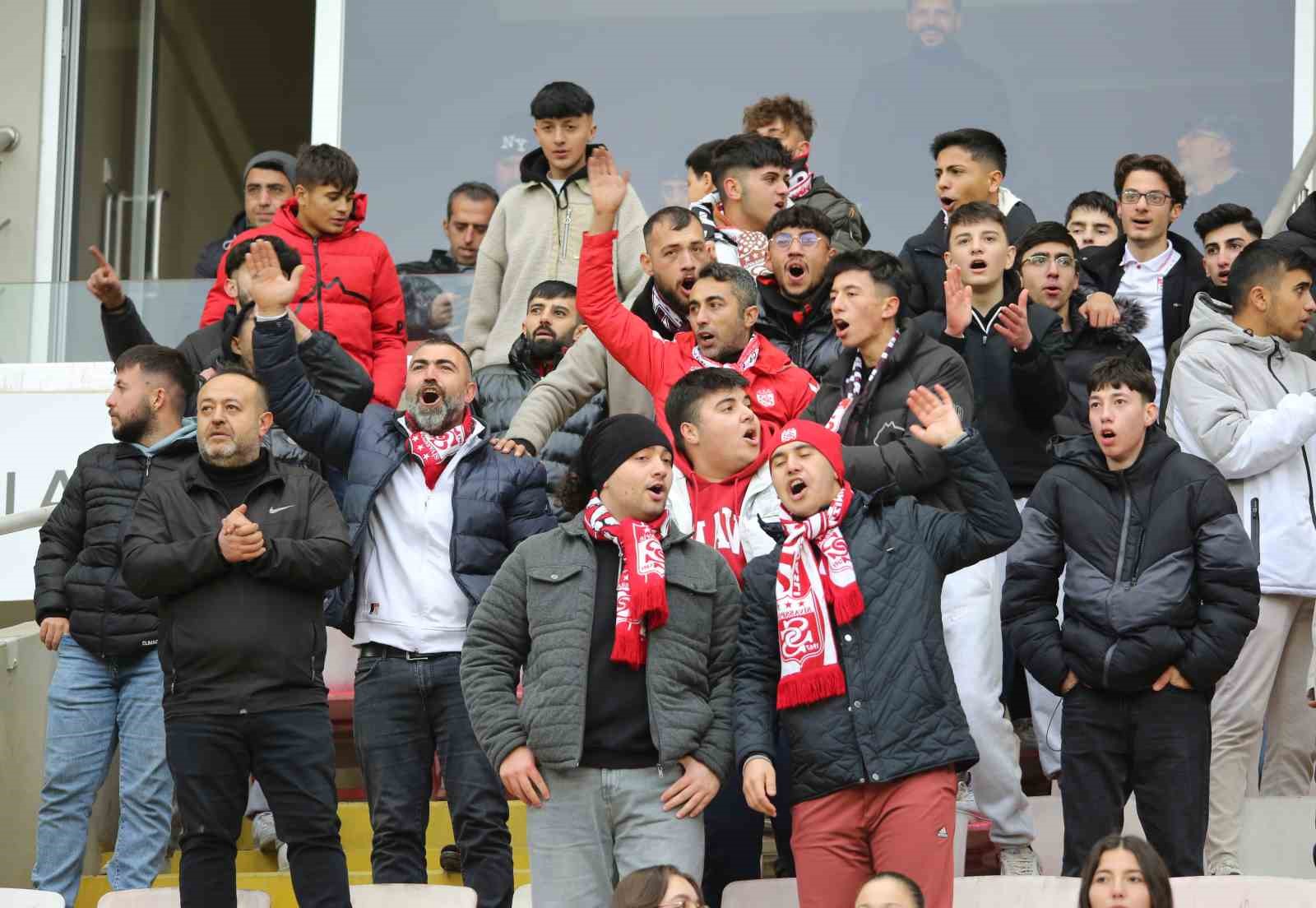 Trendyol 1. Lig: Özbelsan Sivasspor: 1 - Çorum FK: 1 8 trendyol 1 lig ozbelsan sivasspor 1 corum fk 1 4 tAXBHDbN