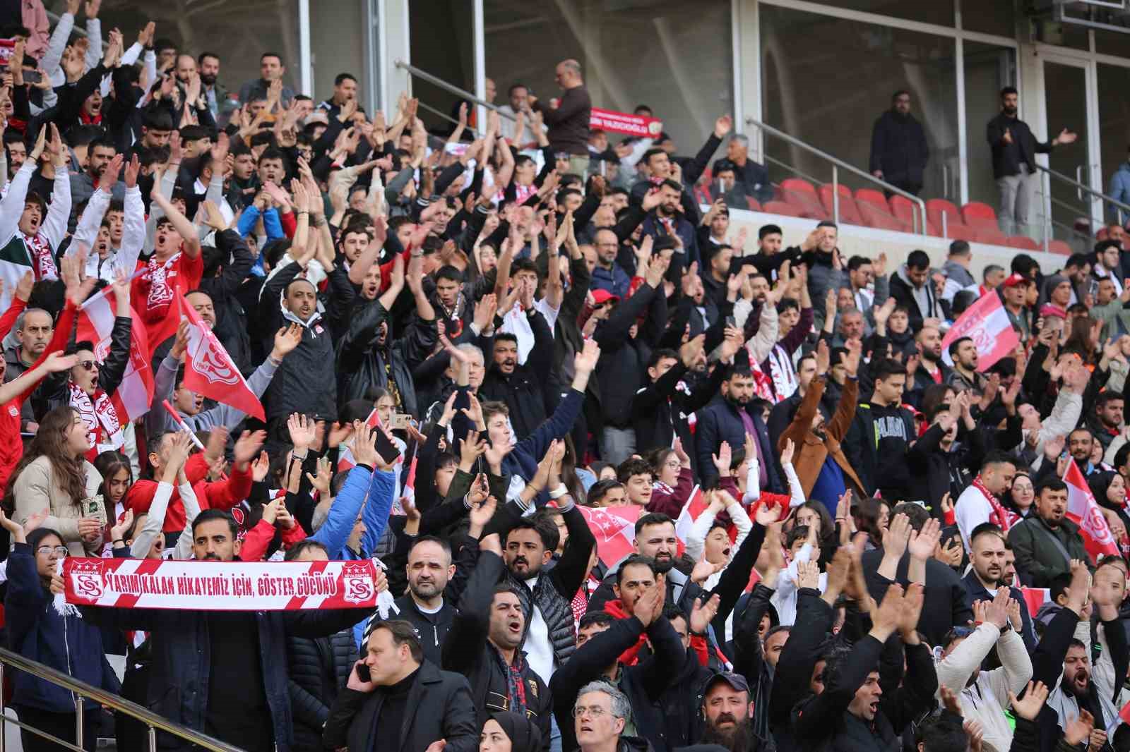 Trendyol 1. Lig: Özbelsan Sivasspor: 1 - Esenler Erokspor: 3 5 trendyol 1 lig ozbelsan sivasspor 1 esenler erokspor 3 1