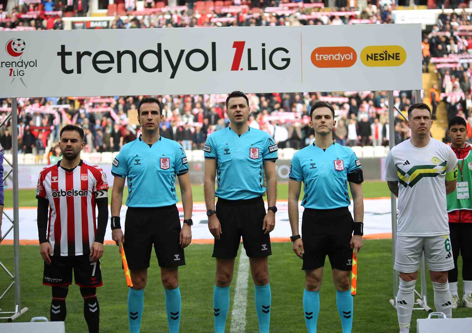 Trendyol 1. Lig: Özbelsan Sivasspor: 1 - Esenler Erokspor: 3 7 trendyol 1 lig ozbelsan sivasspor 1 esenler erokspor 3 3 m8V999sV