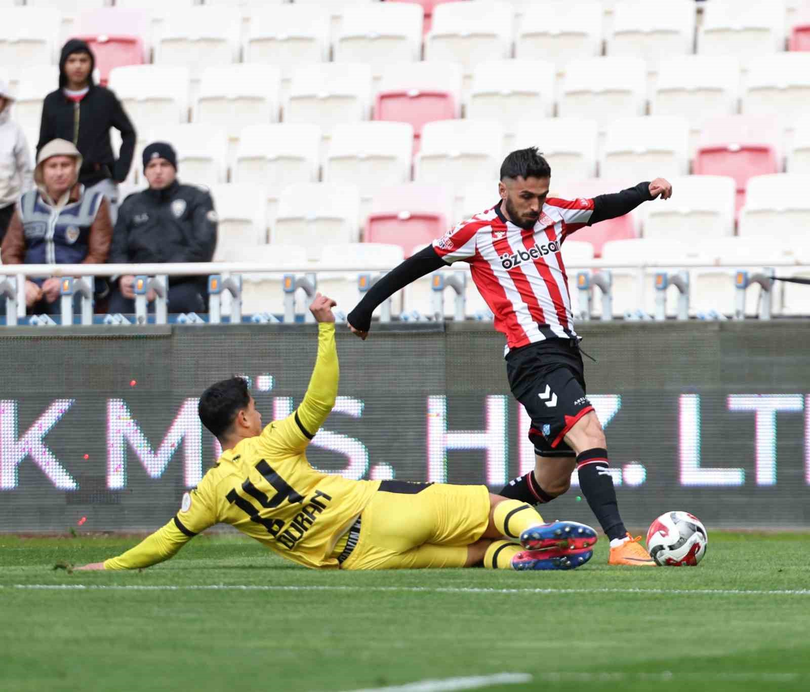 Trendyol 1. Lig: Özbelsan Sivasspor: 1 - İstanbulspor: 3 16 trendyol 1 lig ozbelsan sivasspor 1 istanbulspor 3 12 EWzdgvad