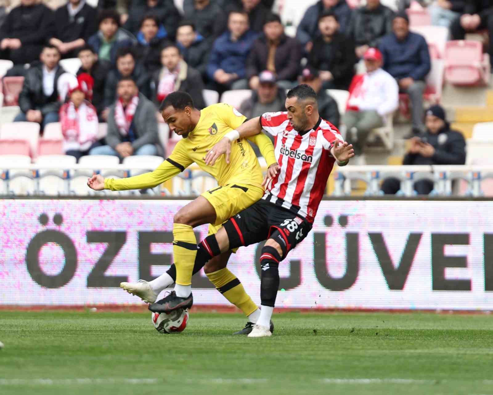 Trendyol 1. Lig: Özbelsan Sivasspor: 1 - İstanbulspor: 3 17 trendyol 1 lig ozbelsan sivasspor 1 istanbulspor 3 13 mYVhaqOV