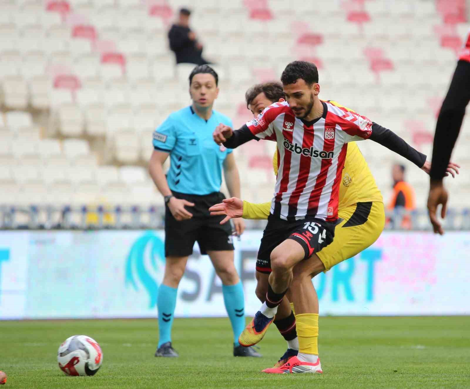 Trendyol 1. Lig: Özbelsan Sivasspor: 1 - İstanbulspor: 3 10 trendyol 1 lig ozbelsan sivasspor 1 istanbulspor 3 6