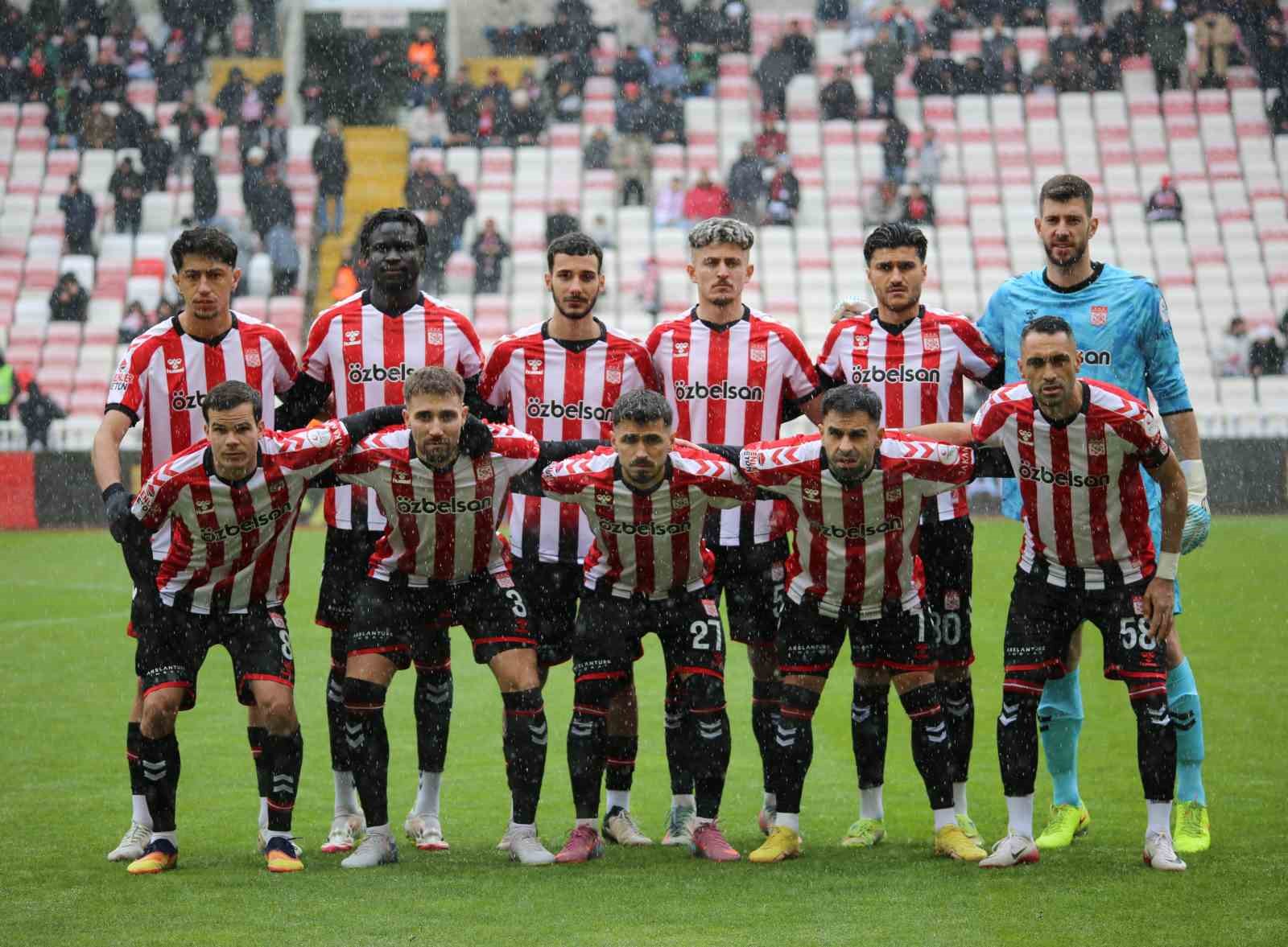 trendyol 1 lig ozbelsan sivasspor 2 bandirmaspor 0 3