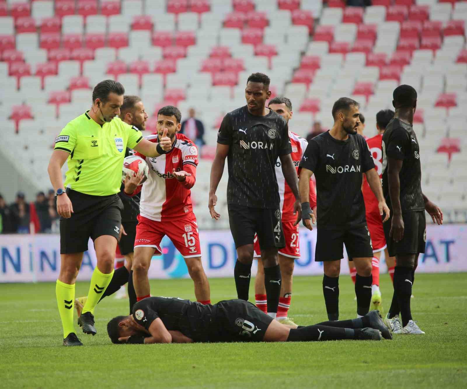 trendyol 1 lig ozbelsan sivasspor 3 manisa fk 2 10 KXna4bqj