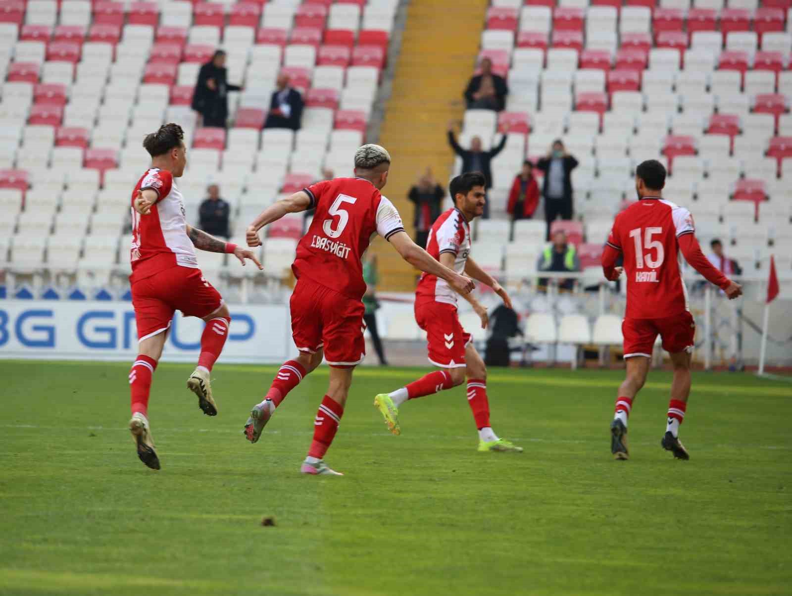 trendyol 1 lig ozbelsan sivasspor 3 manisa fk 2 12 Hqk62Bl1
