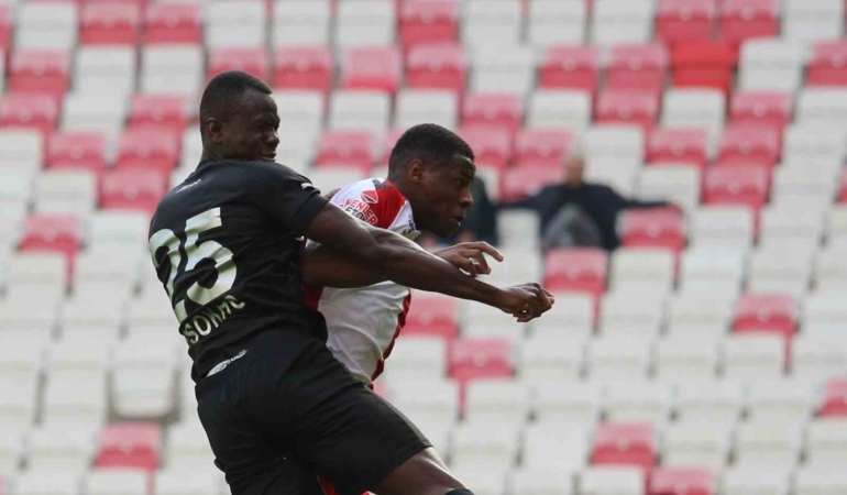 trendyol-1-lig-ozbelsan-sivasspor-3-manisa-fk-2-TpQL46Hz.jpg