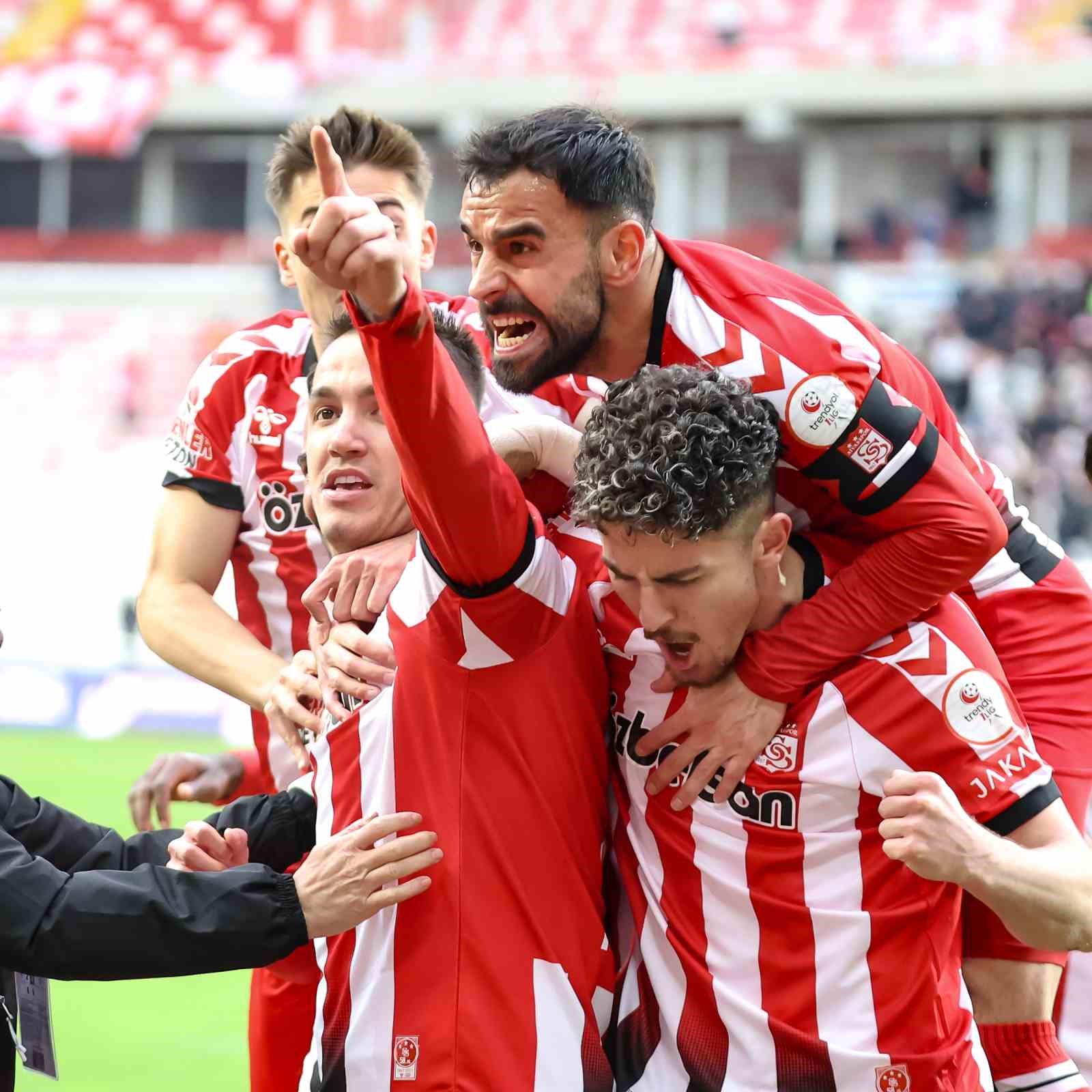 Trendyol 1. Lig: Özbelsan Sivasspor: 3 - Vanspor FK: 3 23 trendyol 1 lig ozbelsan sivasspor 3 vanspor fk 3 19 jnA7p2Pa